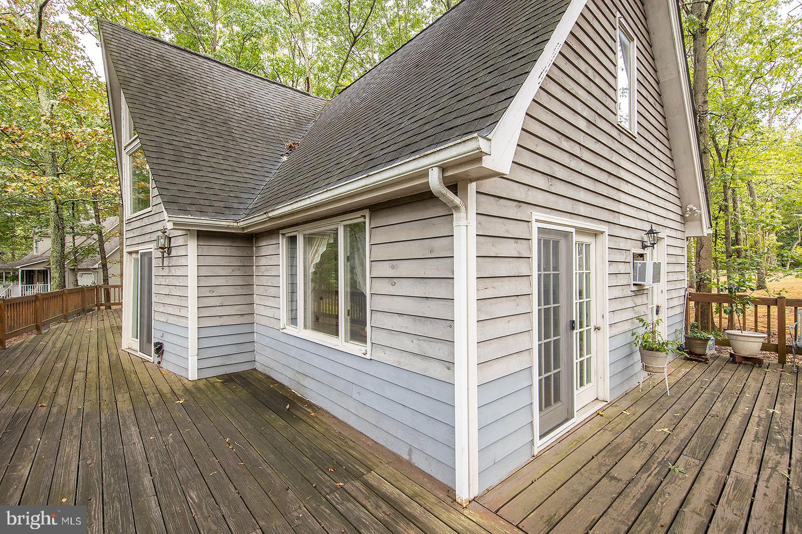 LAKE HOLIDAY ESTATES - Residential