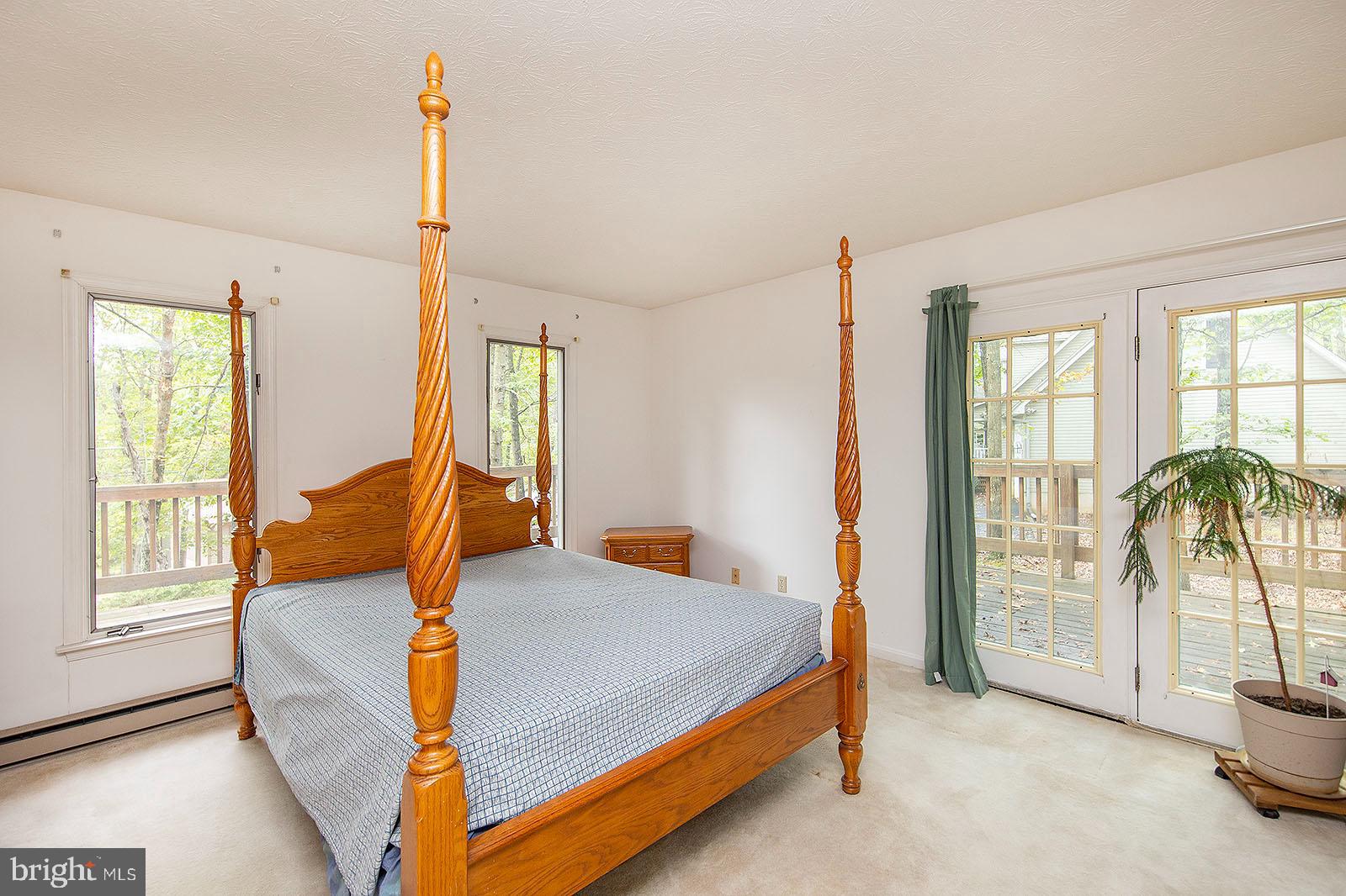 LAKE HOLIDAY ESTATES - Residential