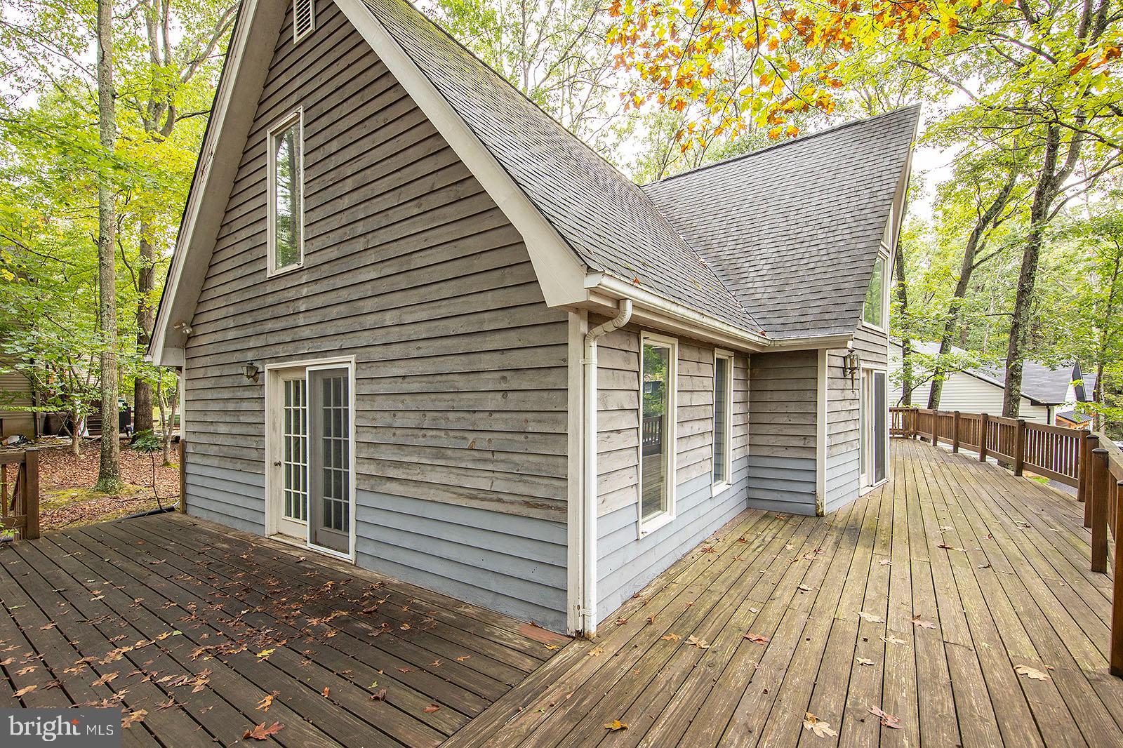 LAKE HOLIDAY ESTATES - Residential