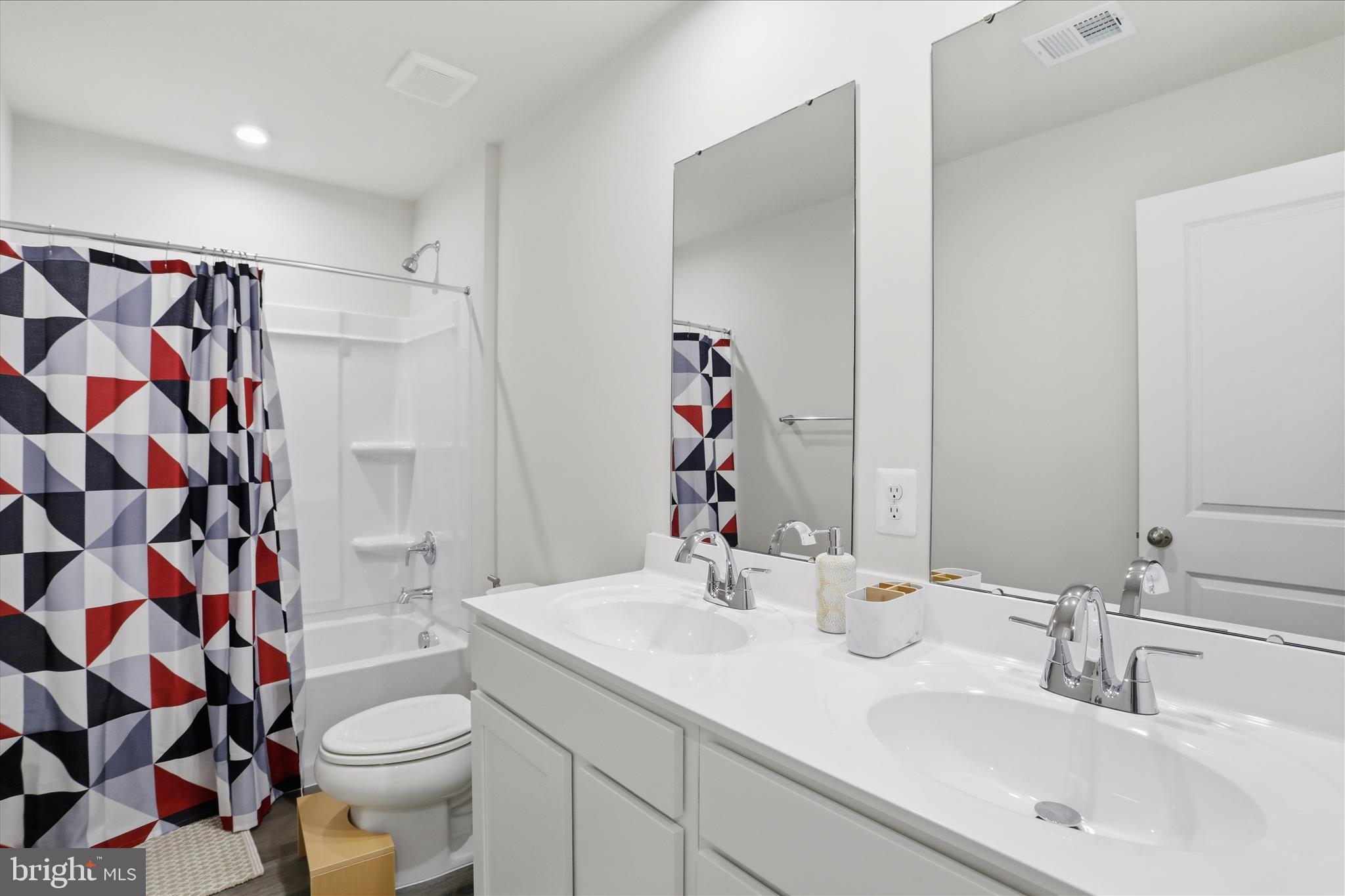 LAURICH GEMS SOUTH - Residential