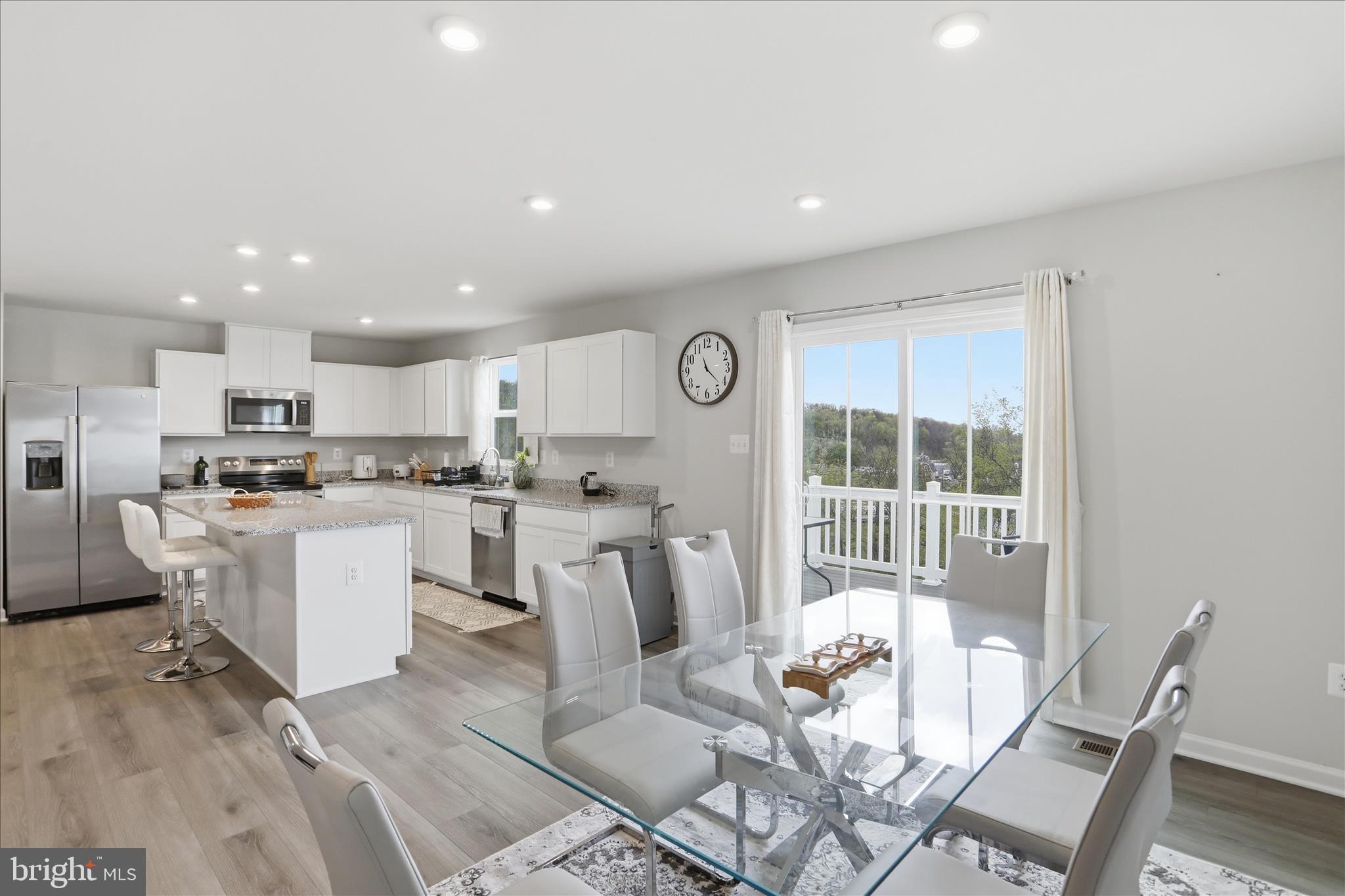 LAURICH GEMS SOUTH - Residential