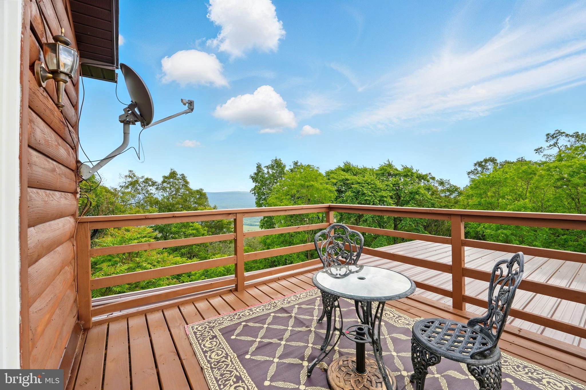 RIVER RIDGE - Residential