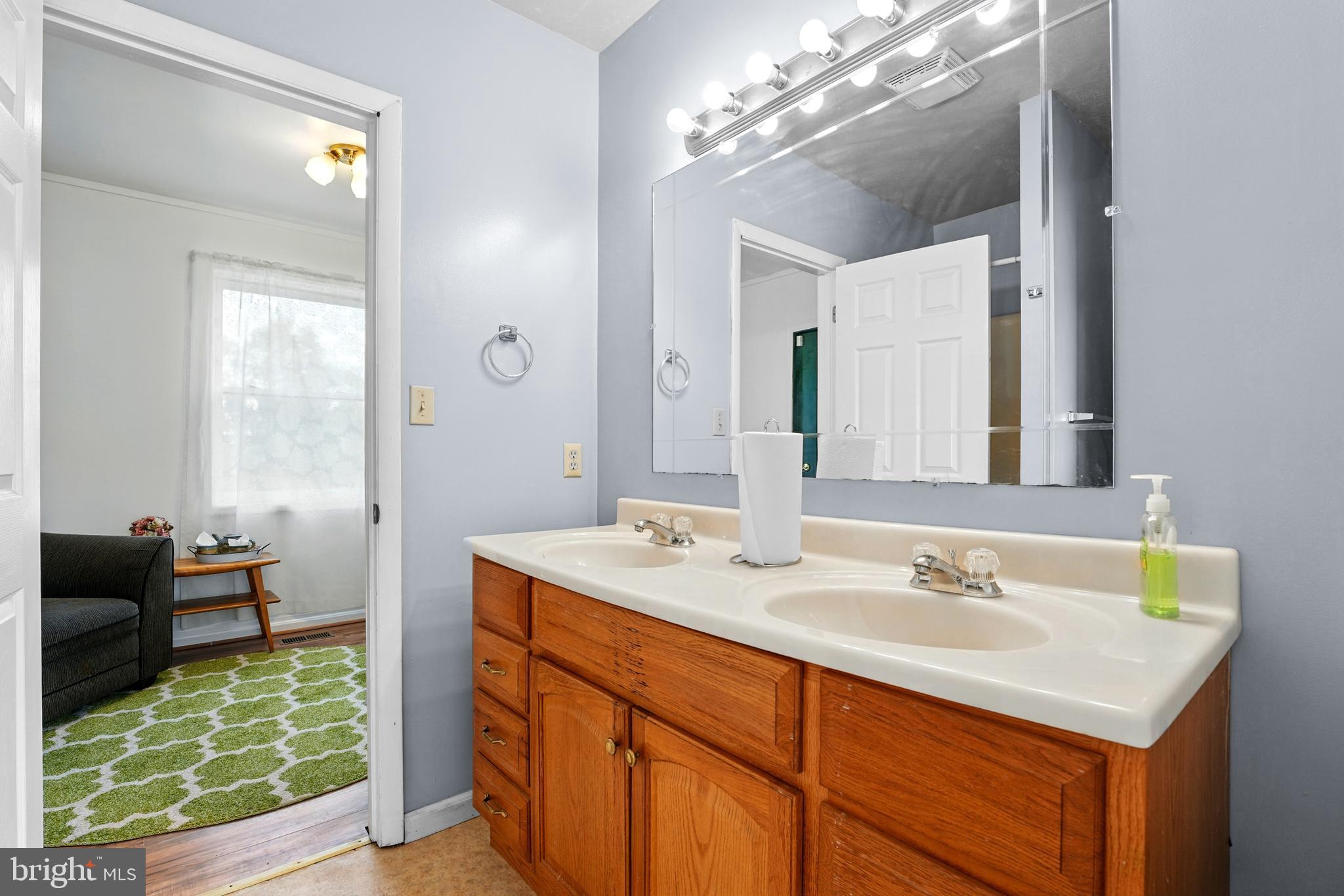 RIVER RIDGE - Residential