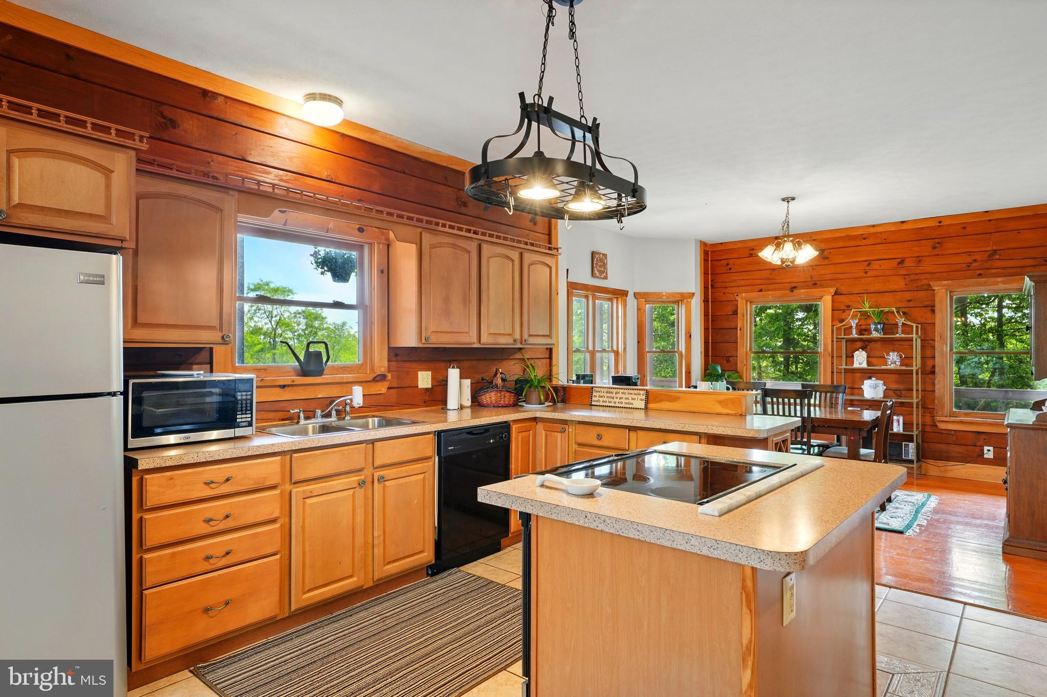 RIVER RIDGE - Residential