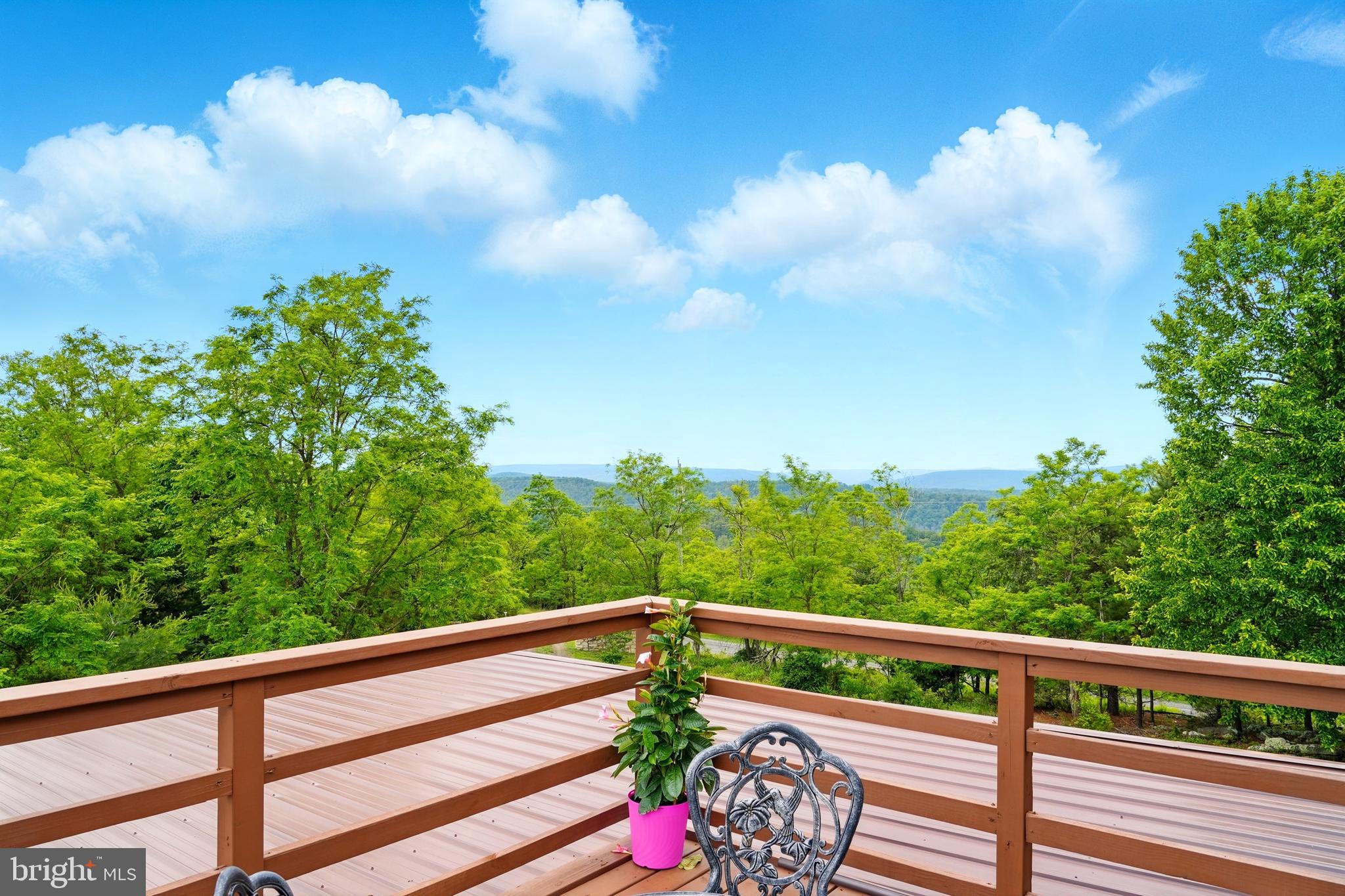 RIVER RIDGE - Residential