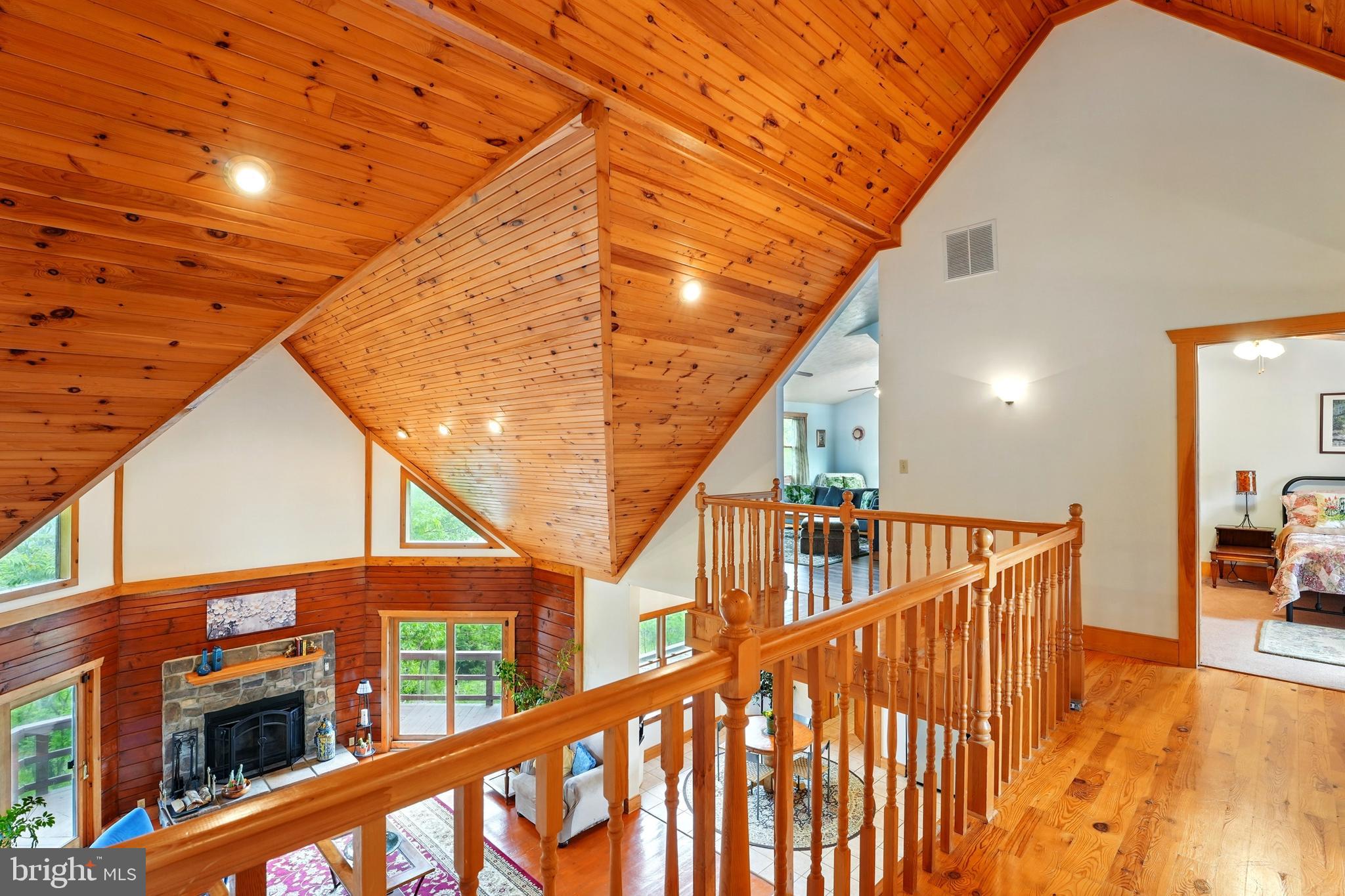 RIVER RIDGE - Residential