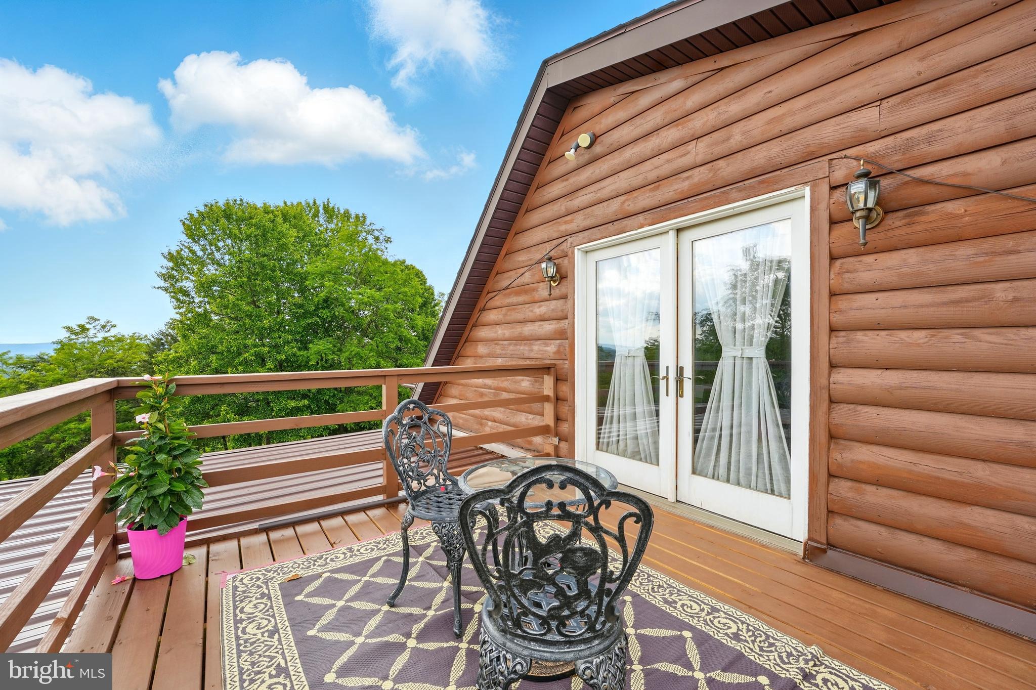 RIVER RIDGE - Residential