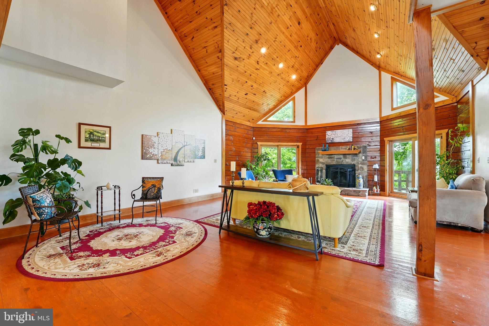 RIVER RIDGE - Residential