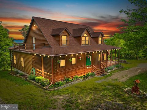 1292 PEAKS VIEW DRIVE YELLOW SPRING WV 26865