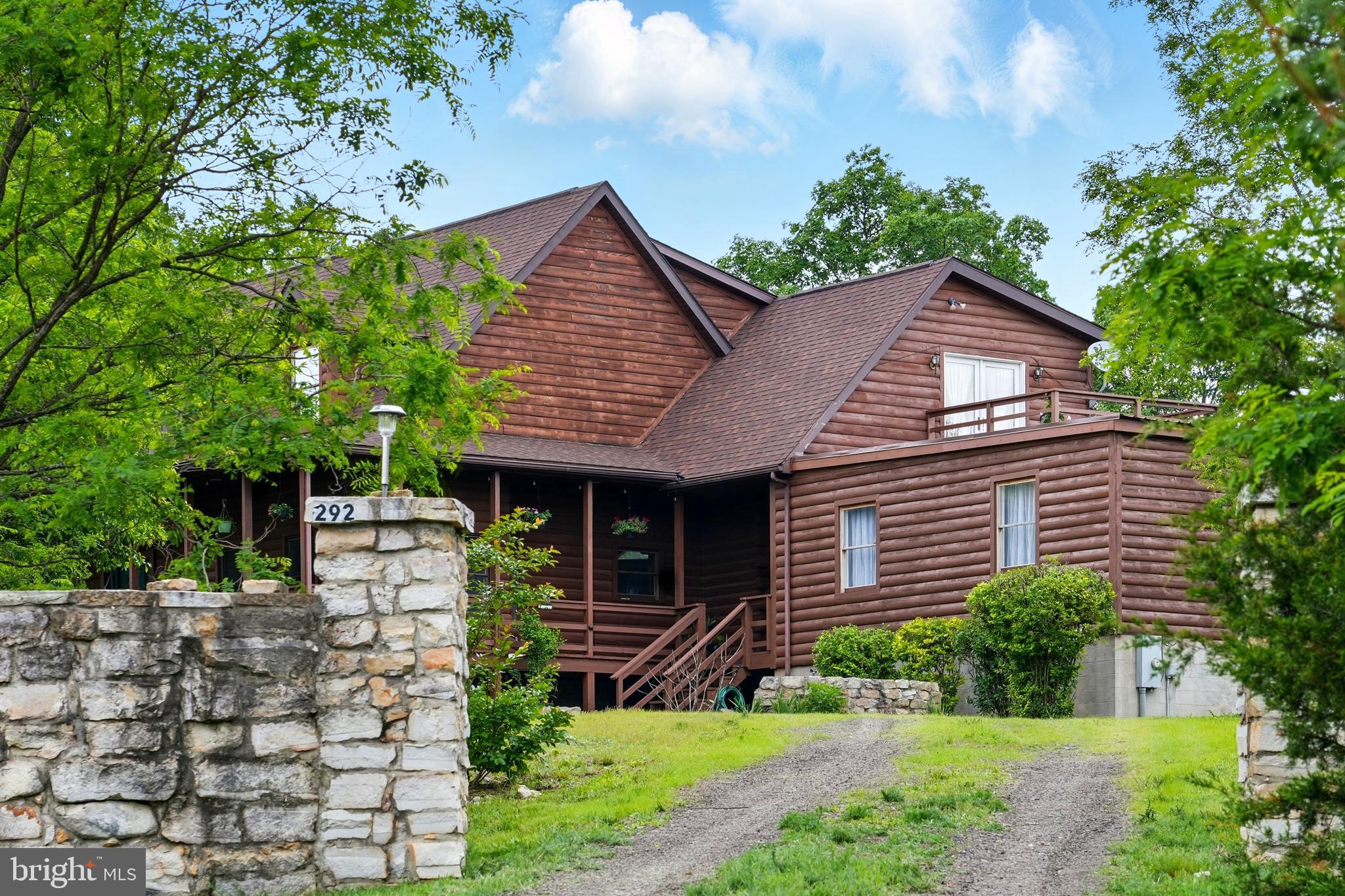 RIVER RIDGE - Residential