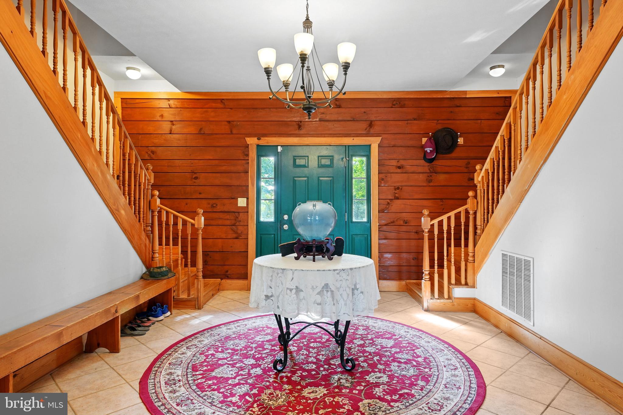 RIVER RIDGE - Residential