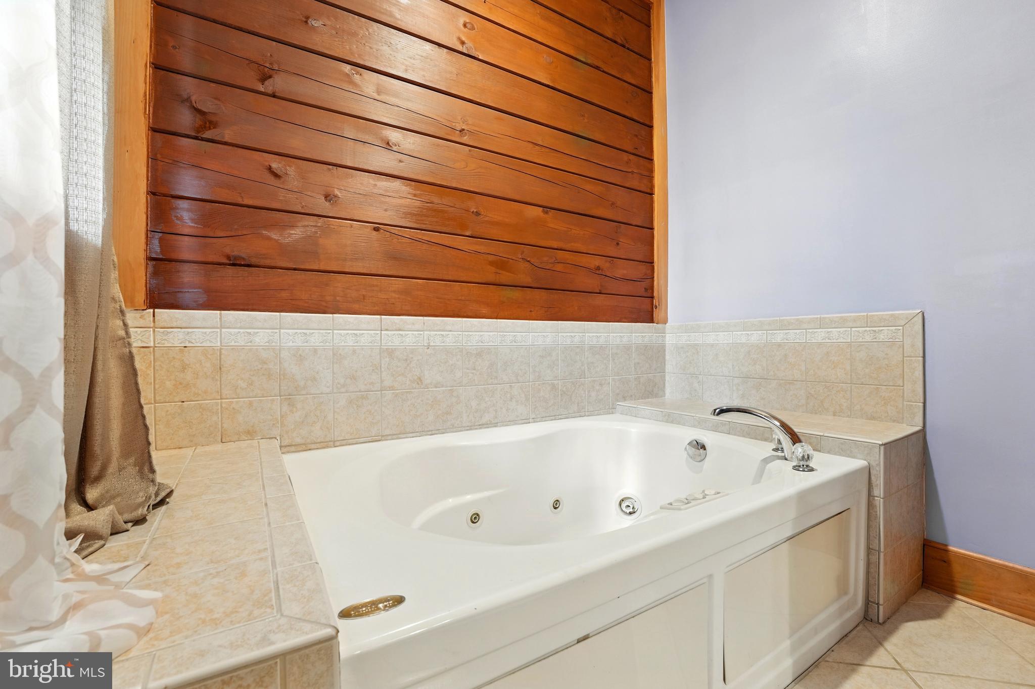 RIVER RIDGE - Residential