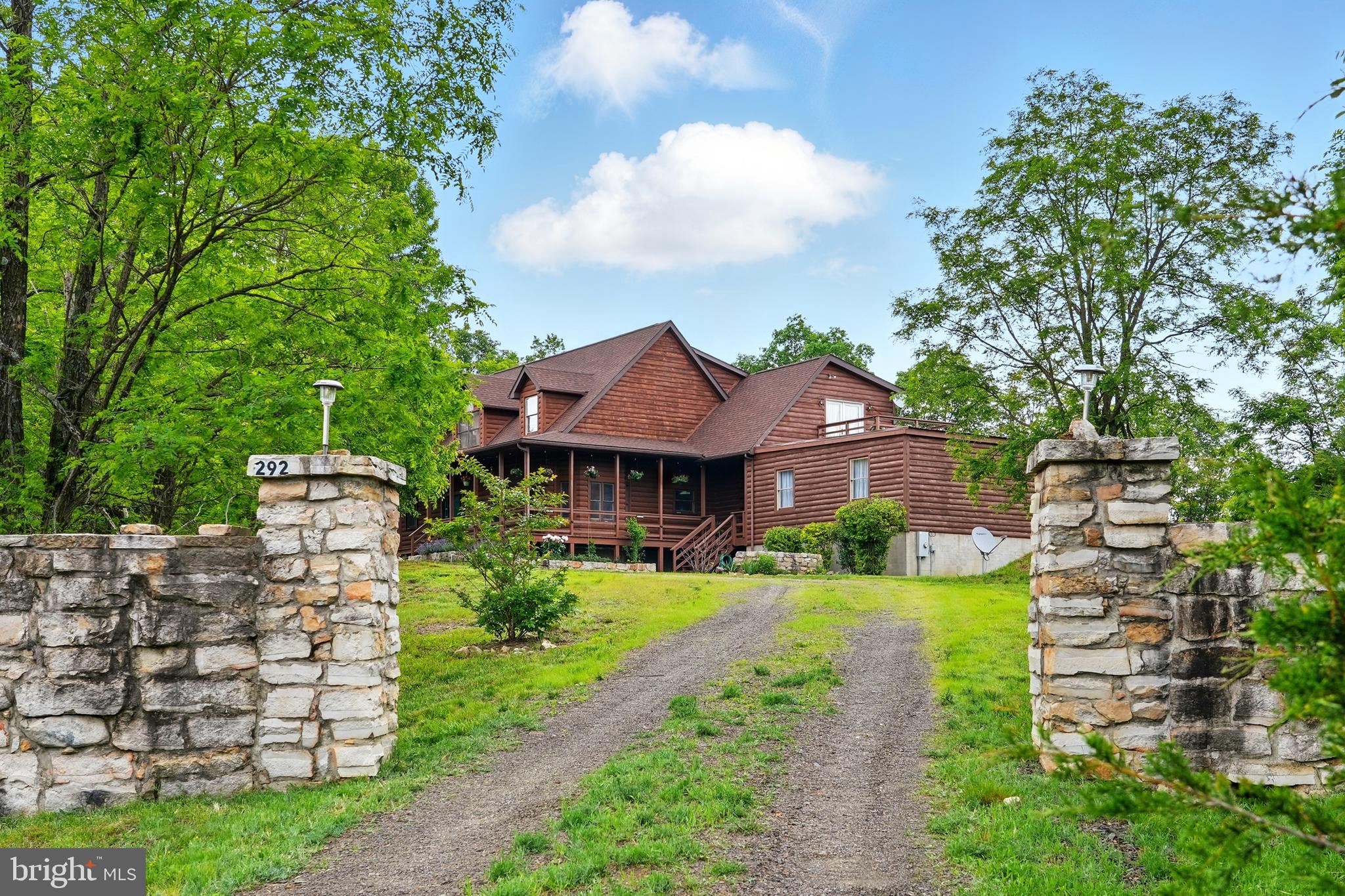 RIVER RIDGE - Residential