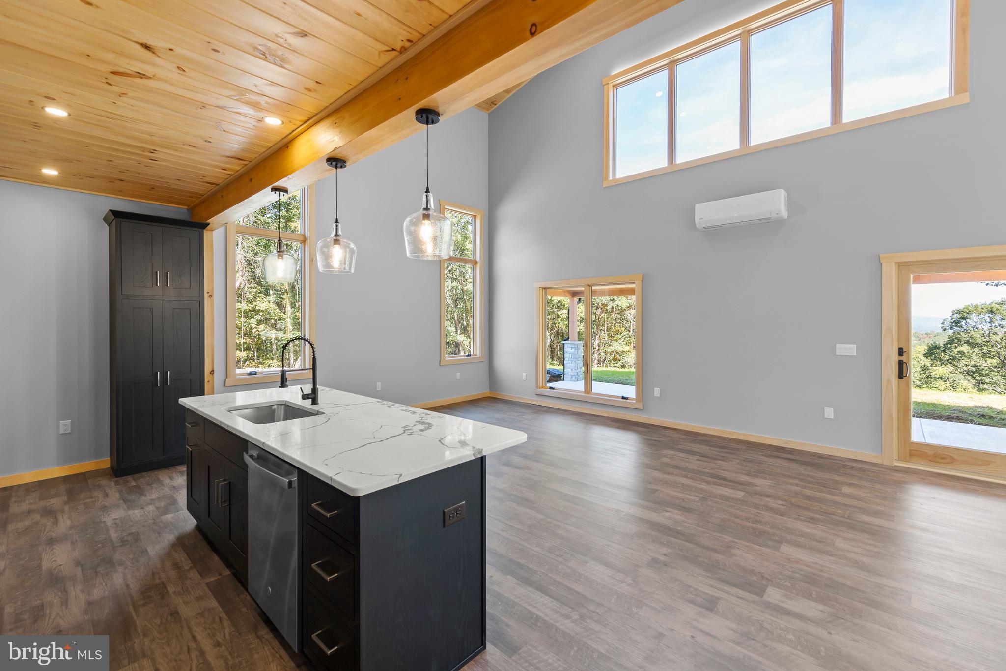 BLUFFS ON THE POTOMAC - Residential