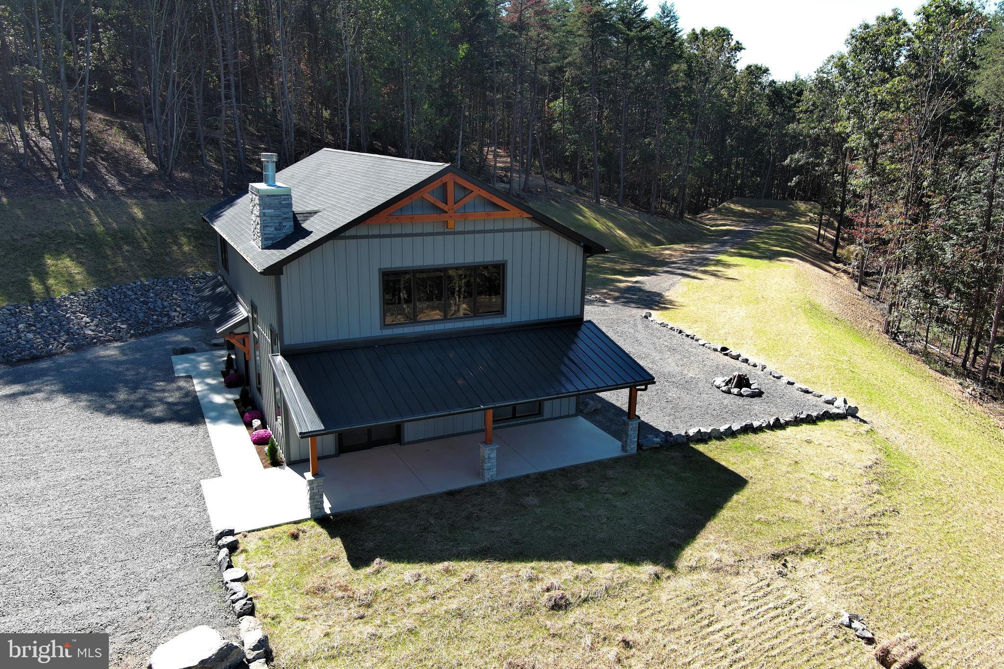 BLUFFS ON THE POTOMAC - Residential