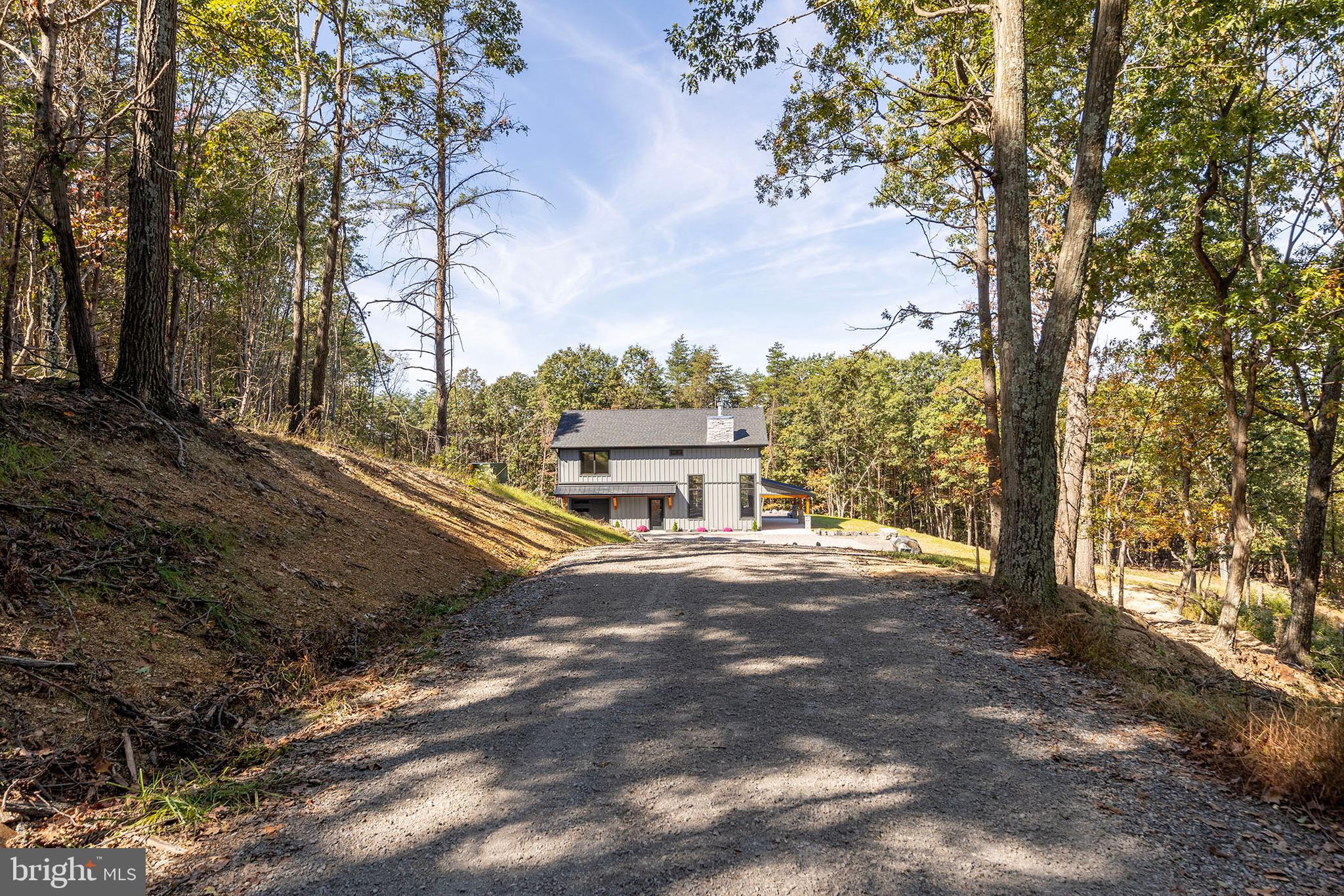 BLUFFS ON THE POTOMAC - Residential