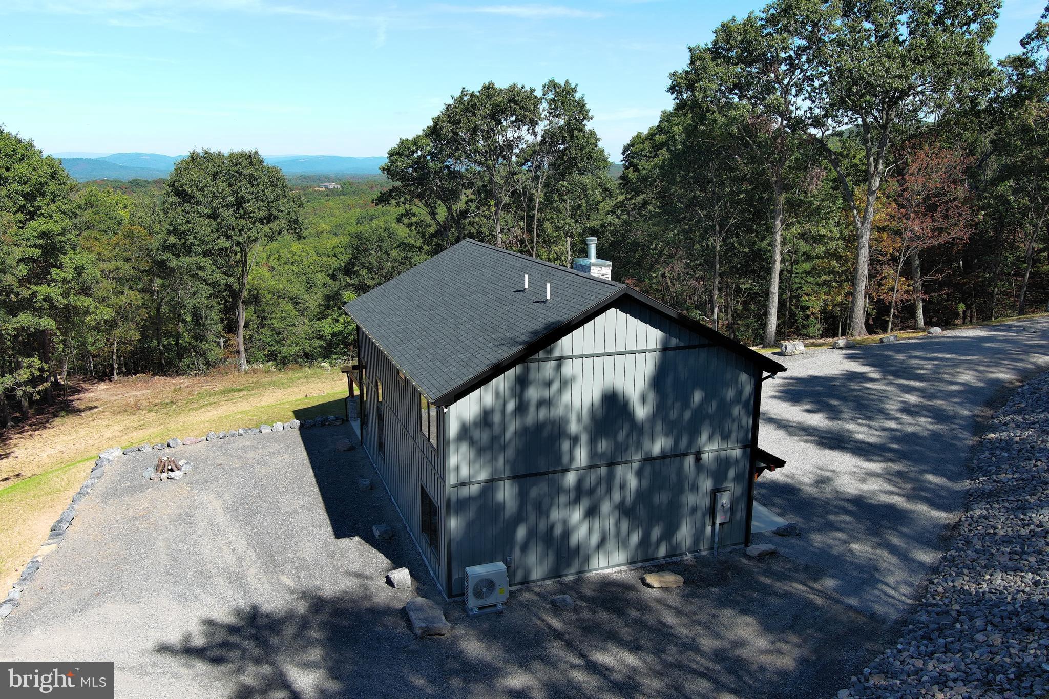 BLUFFS ON THE POTOMAC - Residential