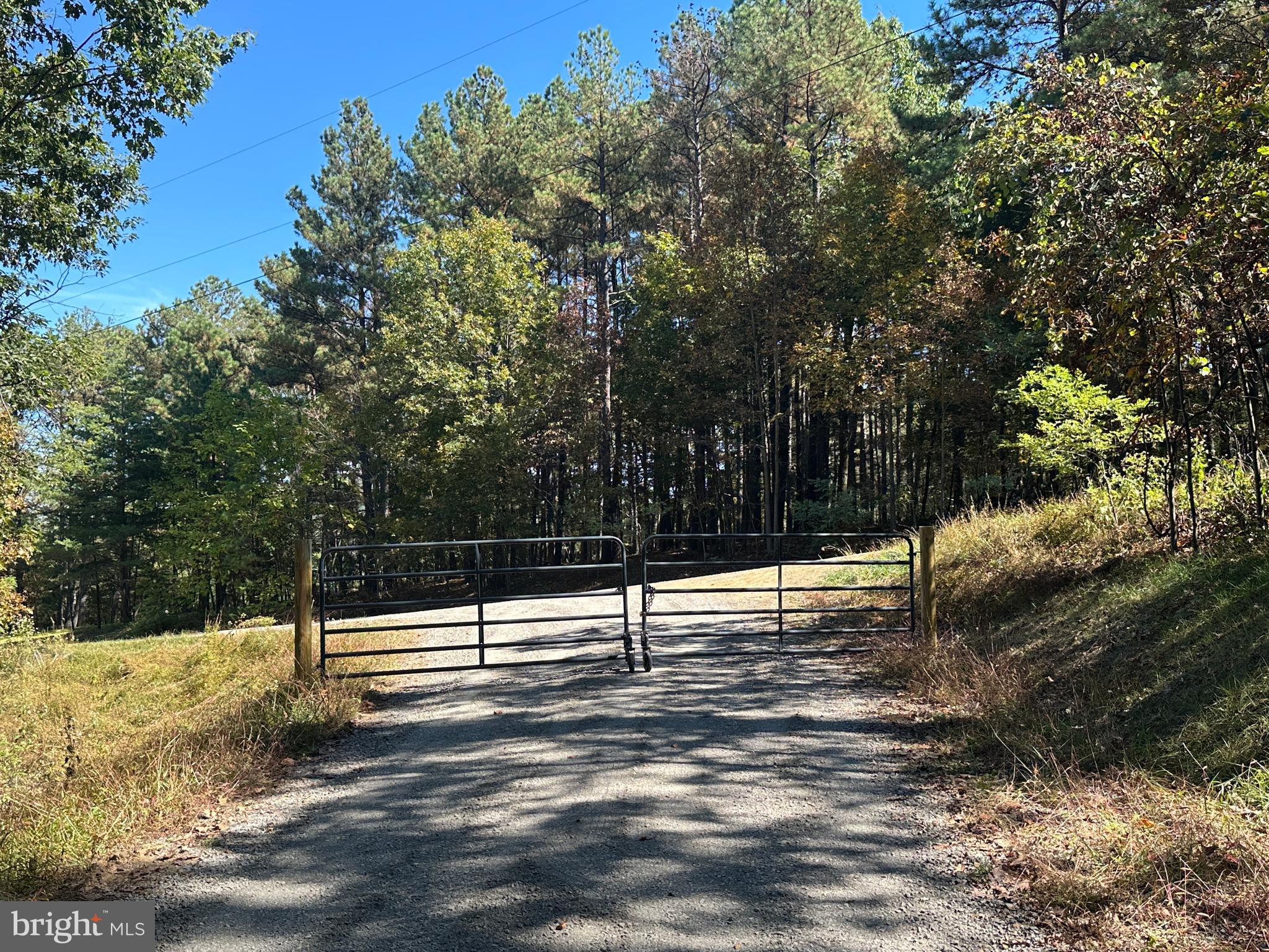 BLUFFS ON THE POTOMAC - Residential
