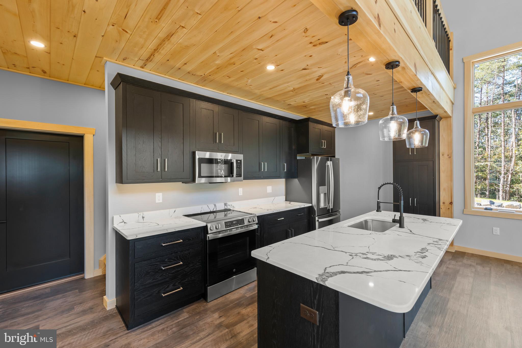 BLUFFS ON THE POTOMAC - Residential