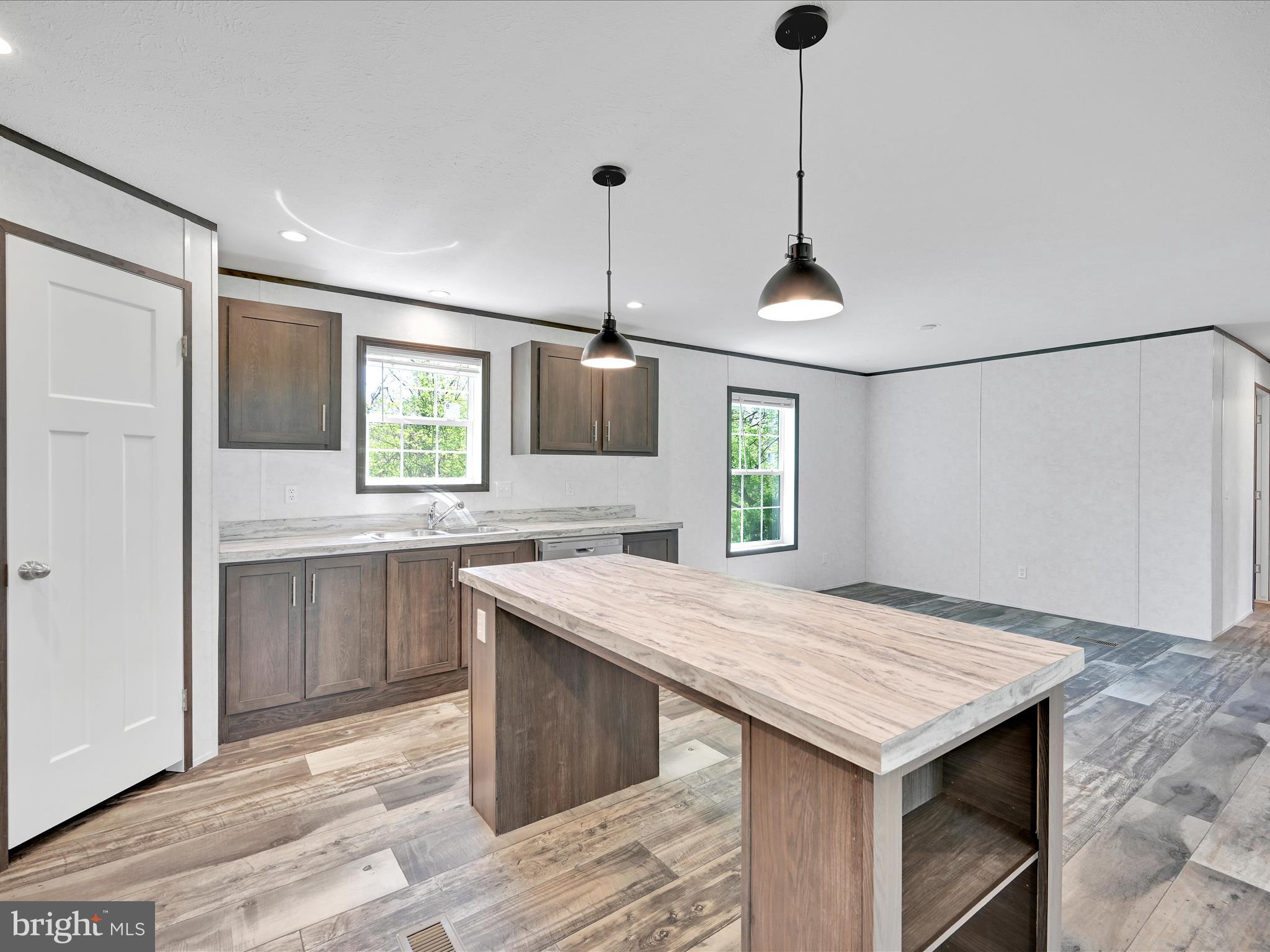 MAPLEWOOD MHP - Residential