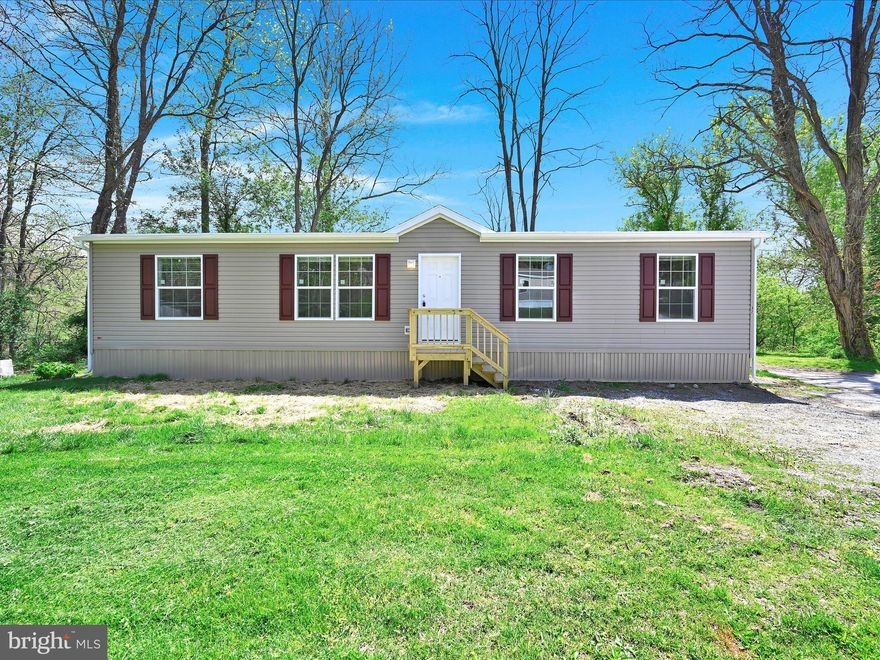 2025 Brand New Champion 28x52 with central air, 3 beds, 2 baths. Whirlpool kitchen appliances included. New paved driveway to be installed shortly. Last house on the left in the cul de sac, backs up to the woods. Conveniently located just 5 minutes from Coatesville and the VA Medical Center. Situated in all age pet friendly community of Maplewood MHP. Lot rent $575 monthly ($545 if paid online on-time). Trash/recycle included. Water and Sewer separate. Pet weight limit is 35 lbs.