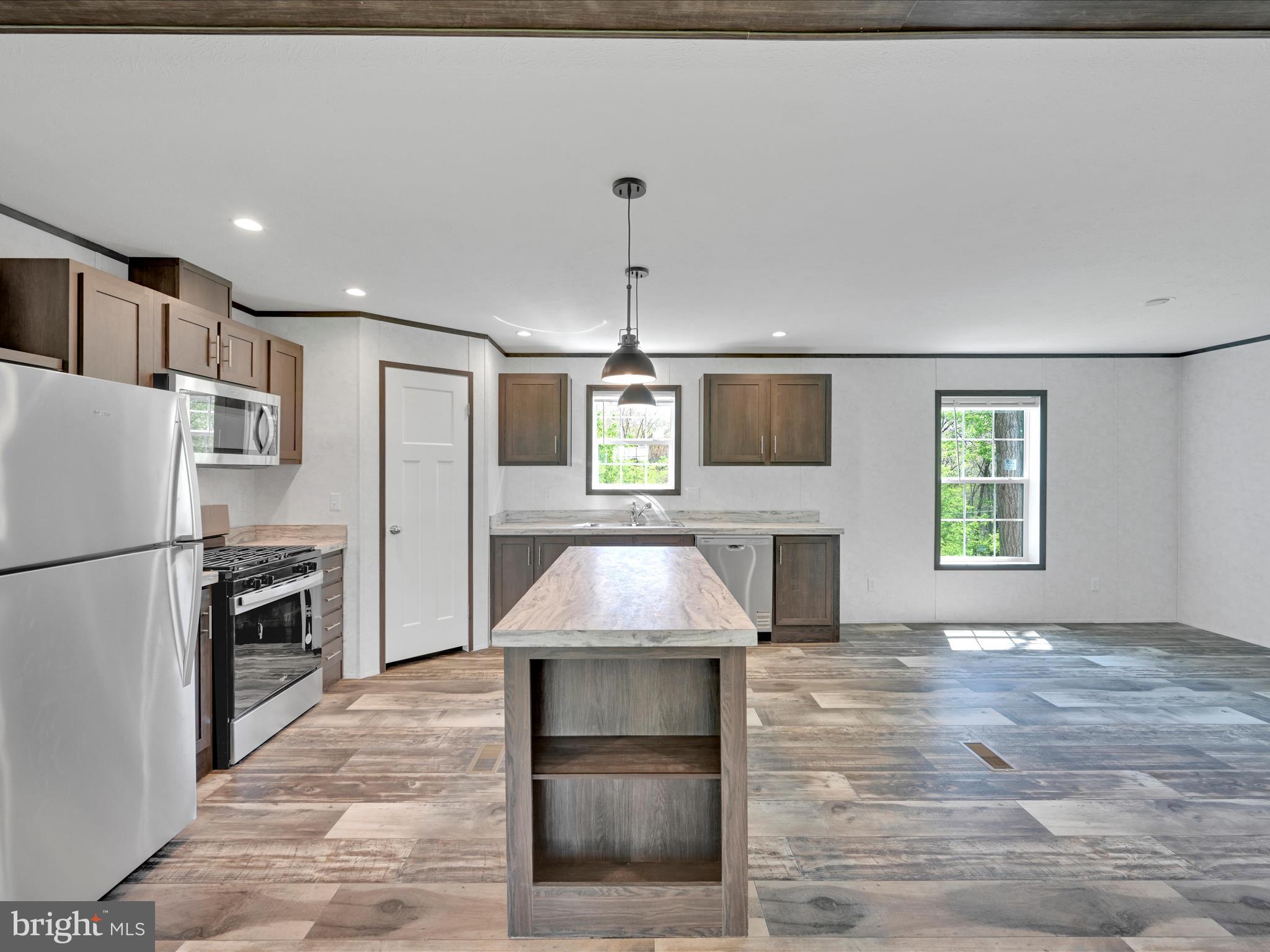 MAPLEWOOD MHP - Residential