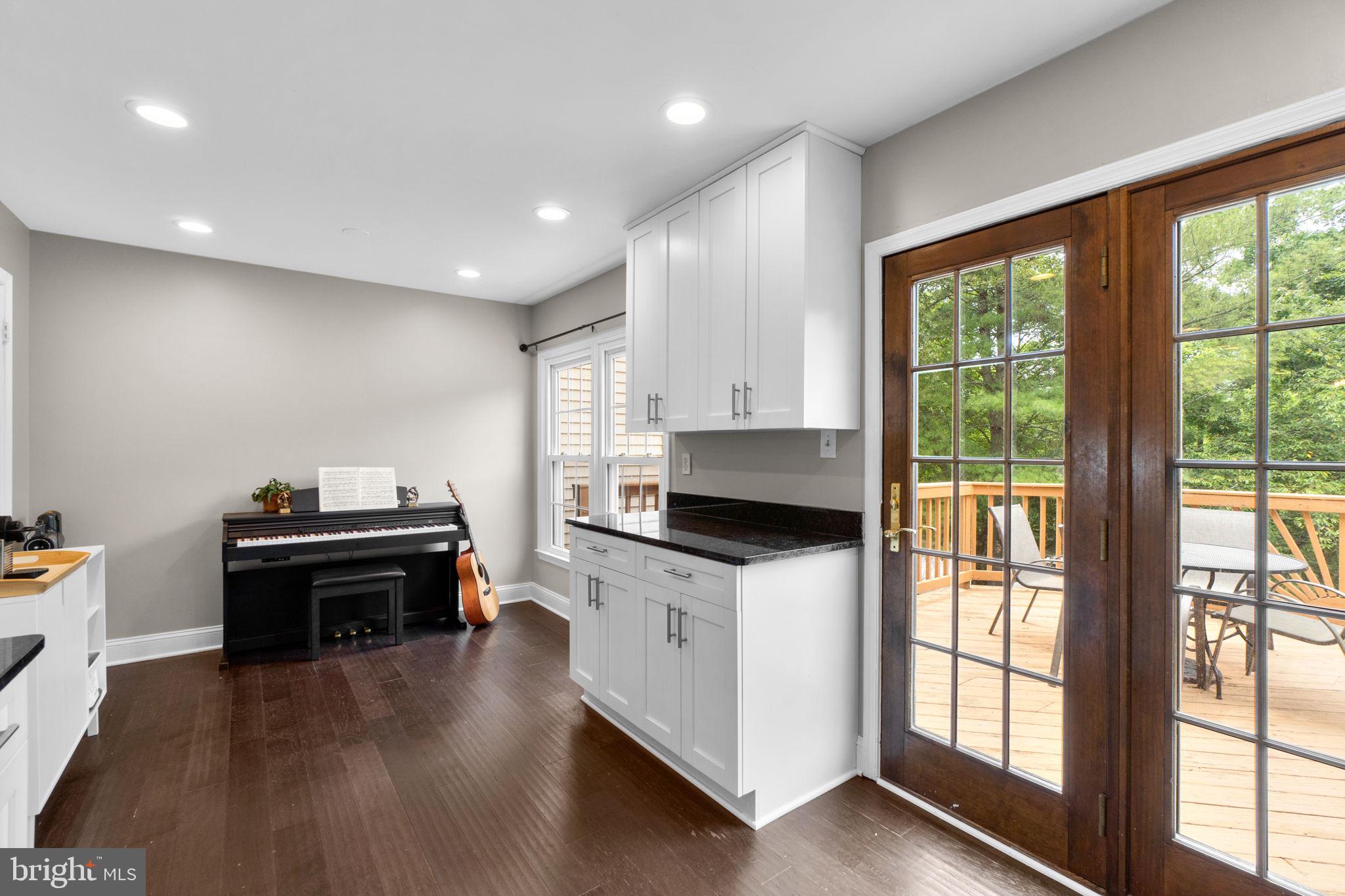 DORSEY HALL - Residential