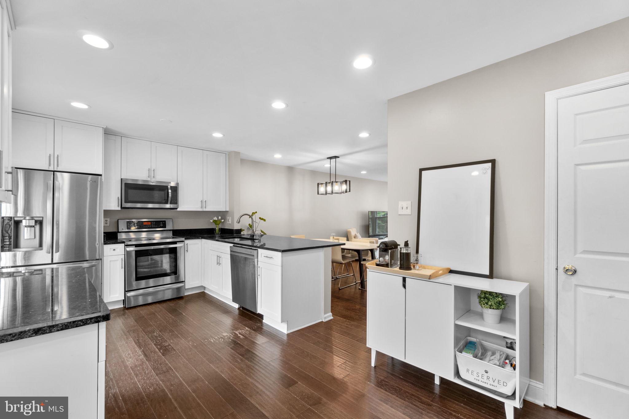 DORSEY HALL - Residential