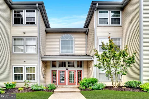 115 Cascade Court Unit 3, Princeton, NJ MLS: NJME2059764