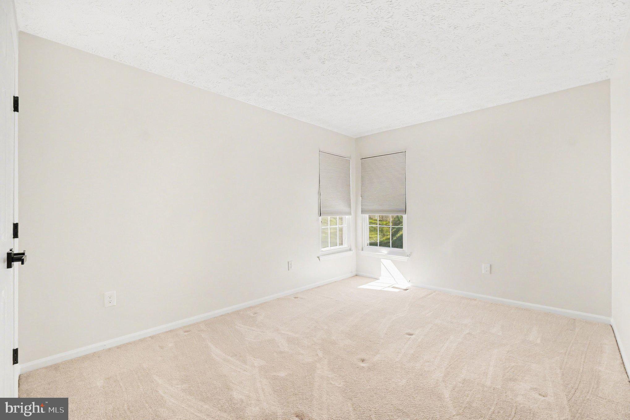 CHESTNUT FARMS - Residential