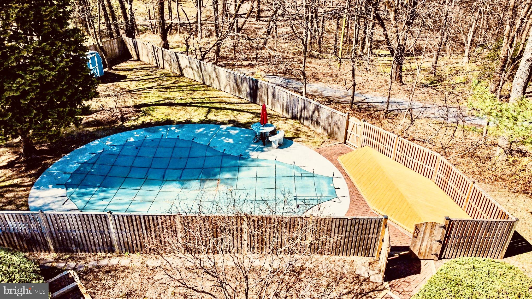 CHESTNUT FARMS - Residential