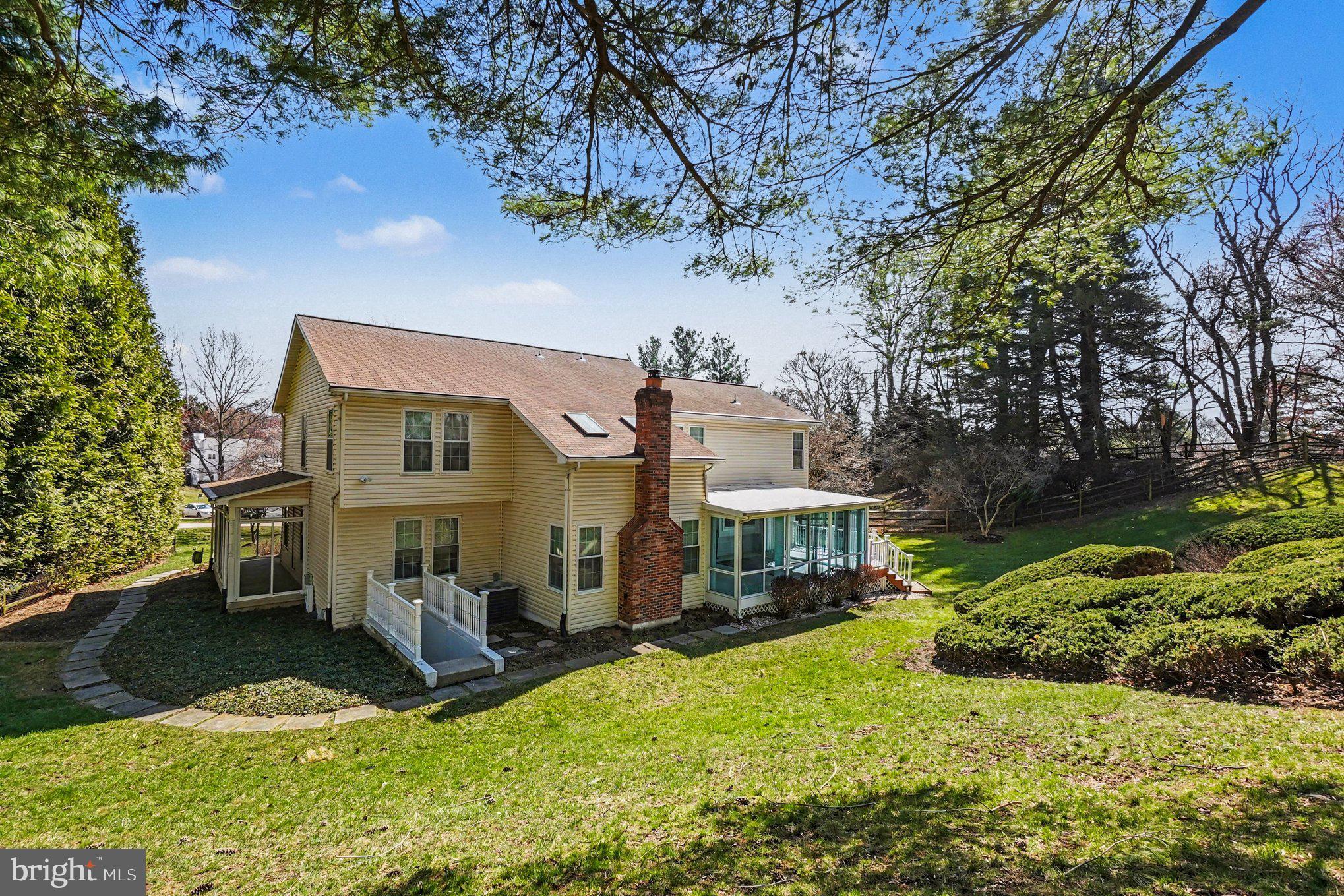 CHESTNUT FARMS - Residential