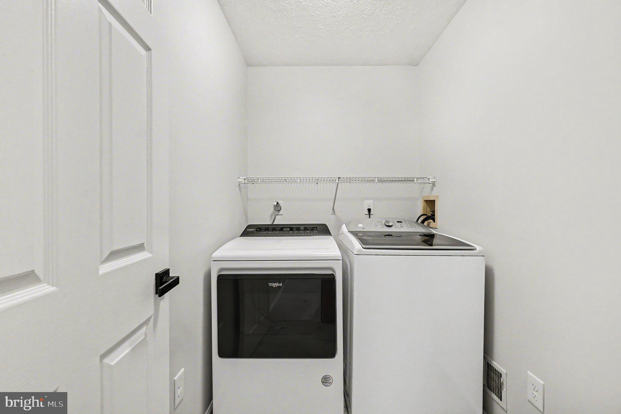 CHESTNUT FARMS - Residential