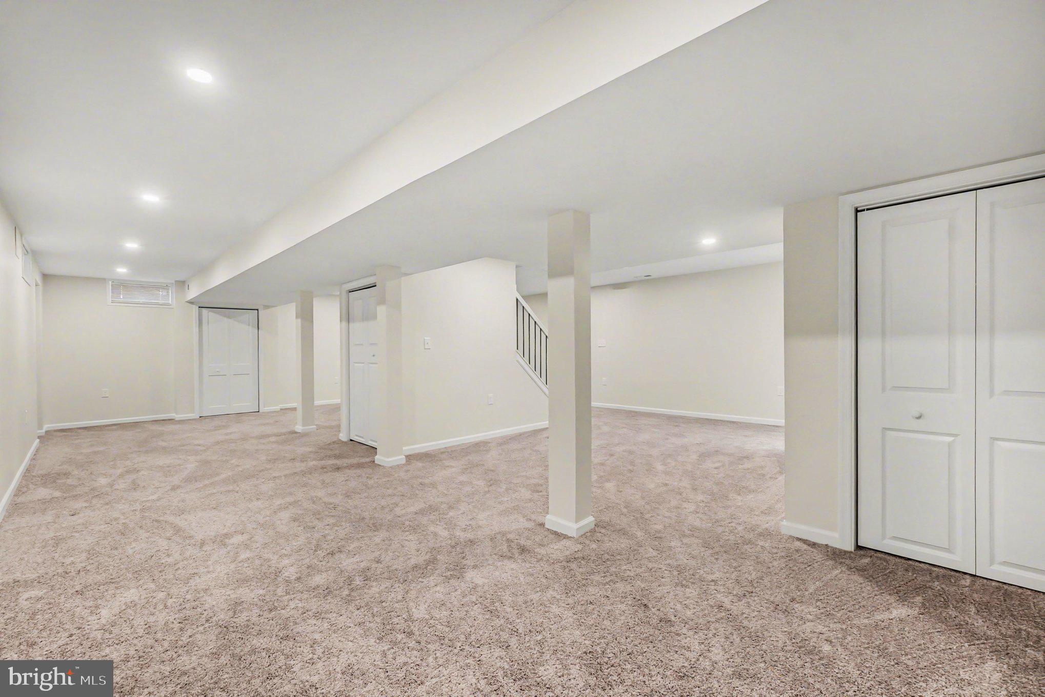 CHESTNUT FARMS - Residential