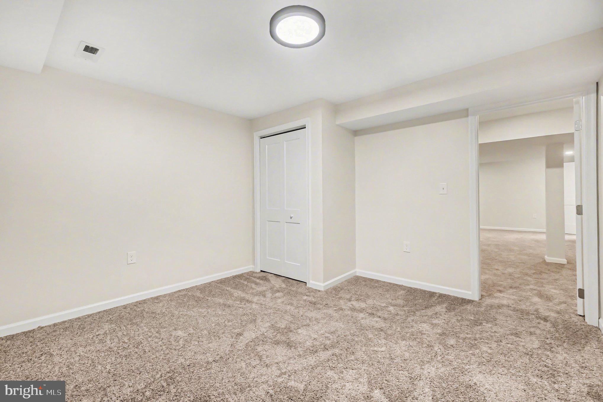 CHESTNUT FARMS - Residential