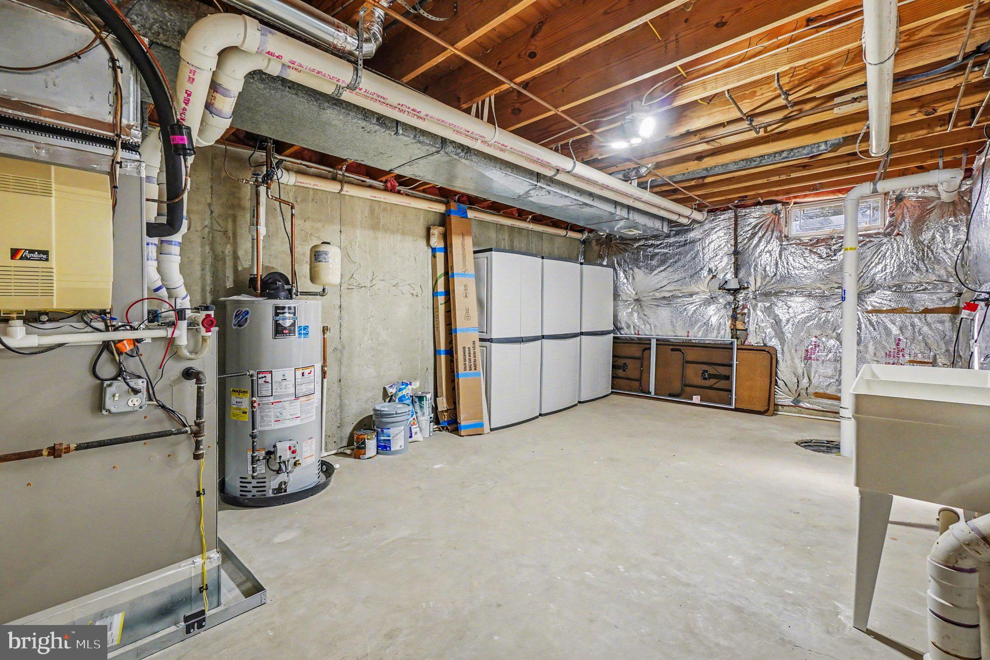 CHESTNUT FARMS - Residential