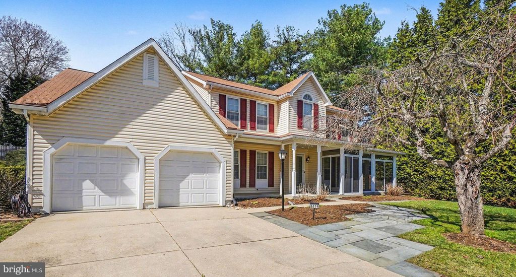 Photo of 8319 Dawn Court, ELLICOTT CITY, MD 21043 (MLS # MDHW2065834)