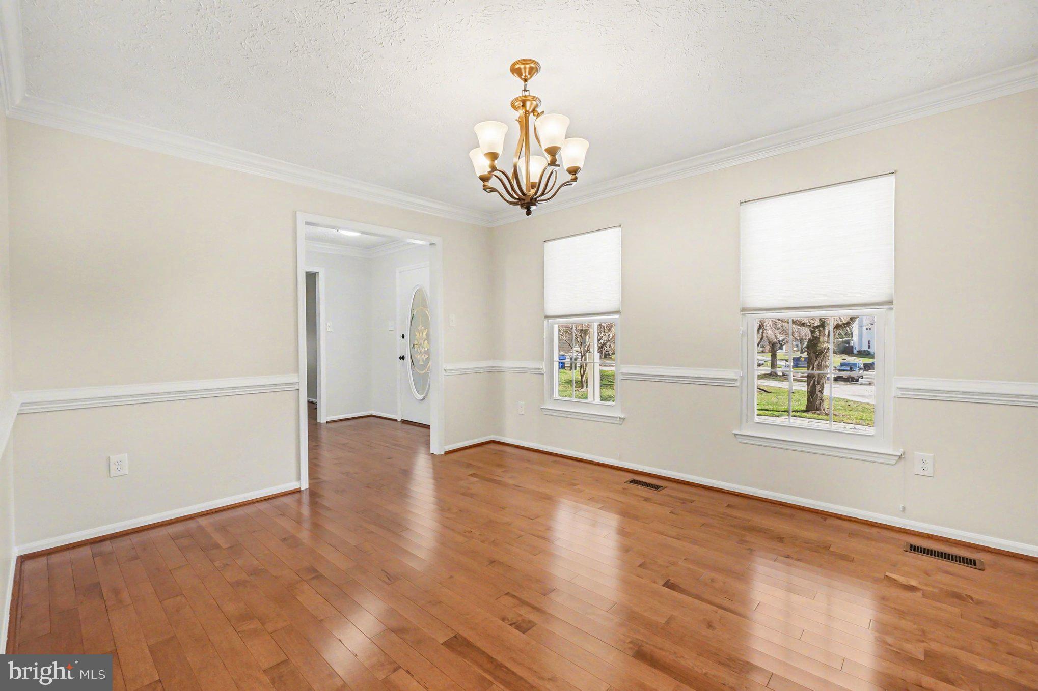 CHESTNUT FARMS - Residential