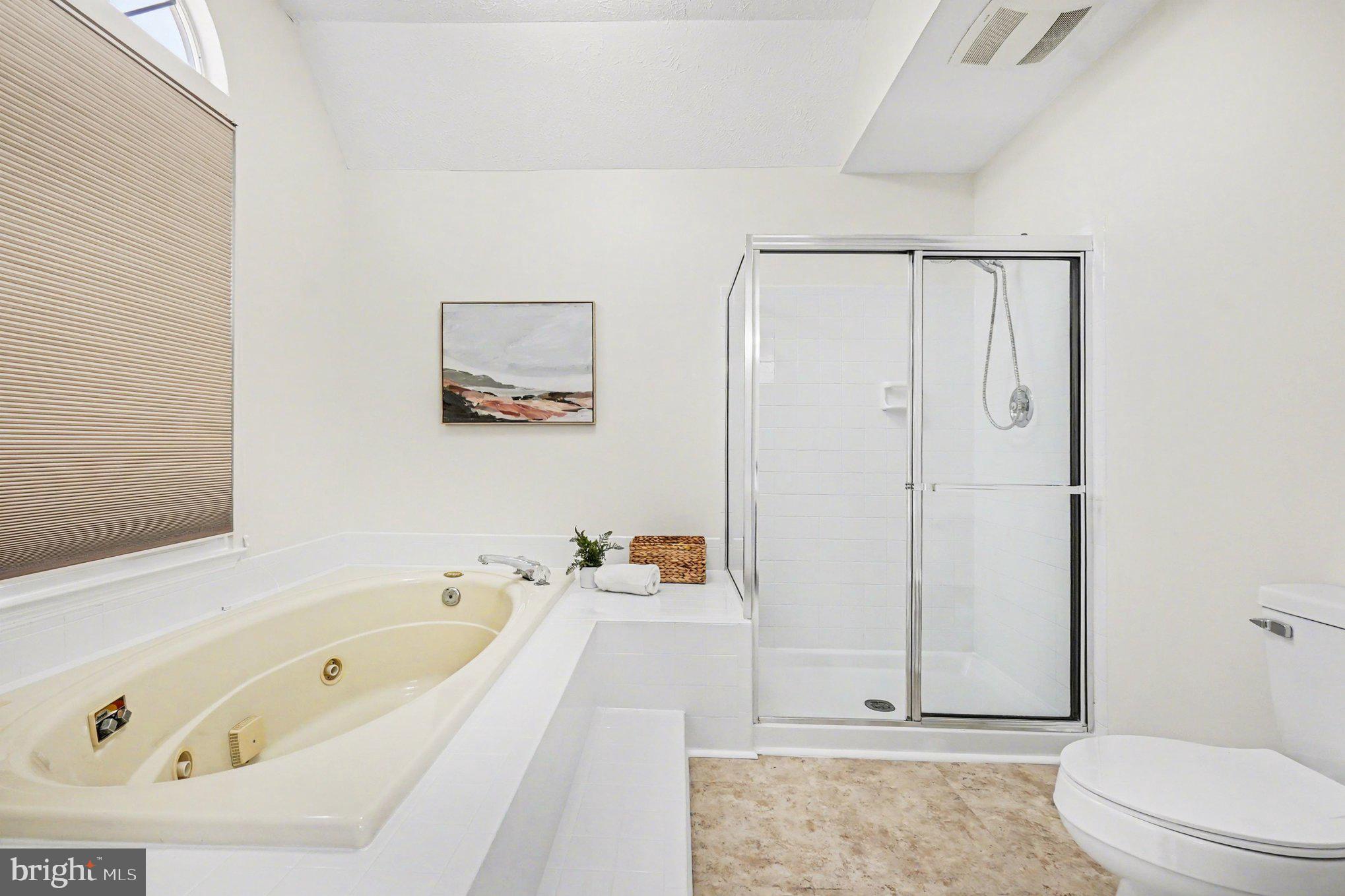 CHESTNUT FARMS - Residential