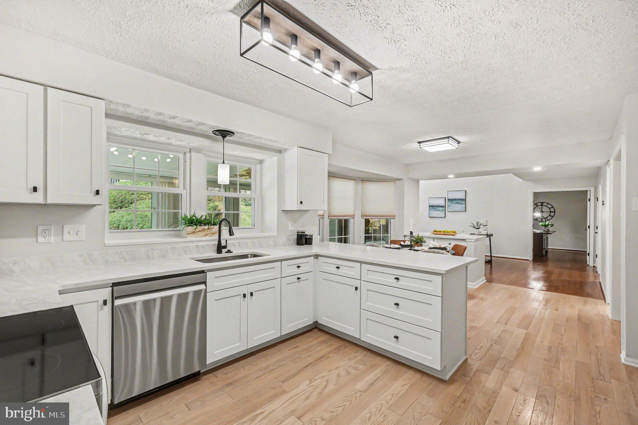 CHESTNUT FARMS - Residential