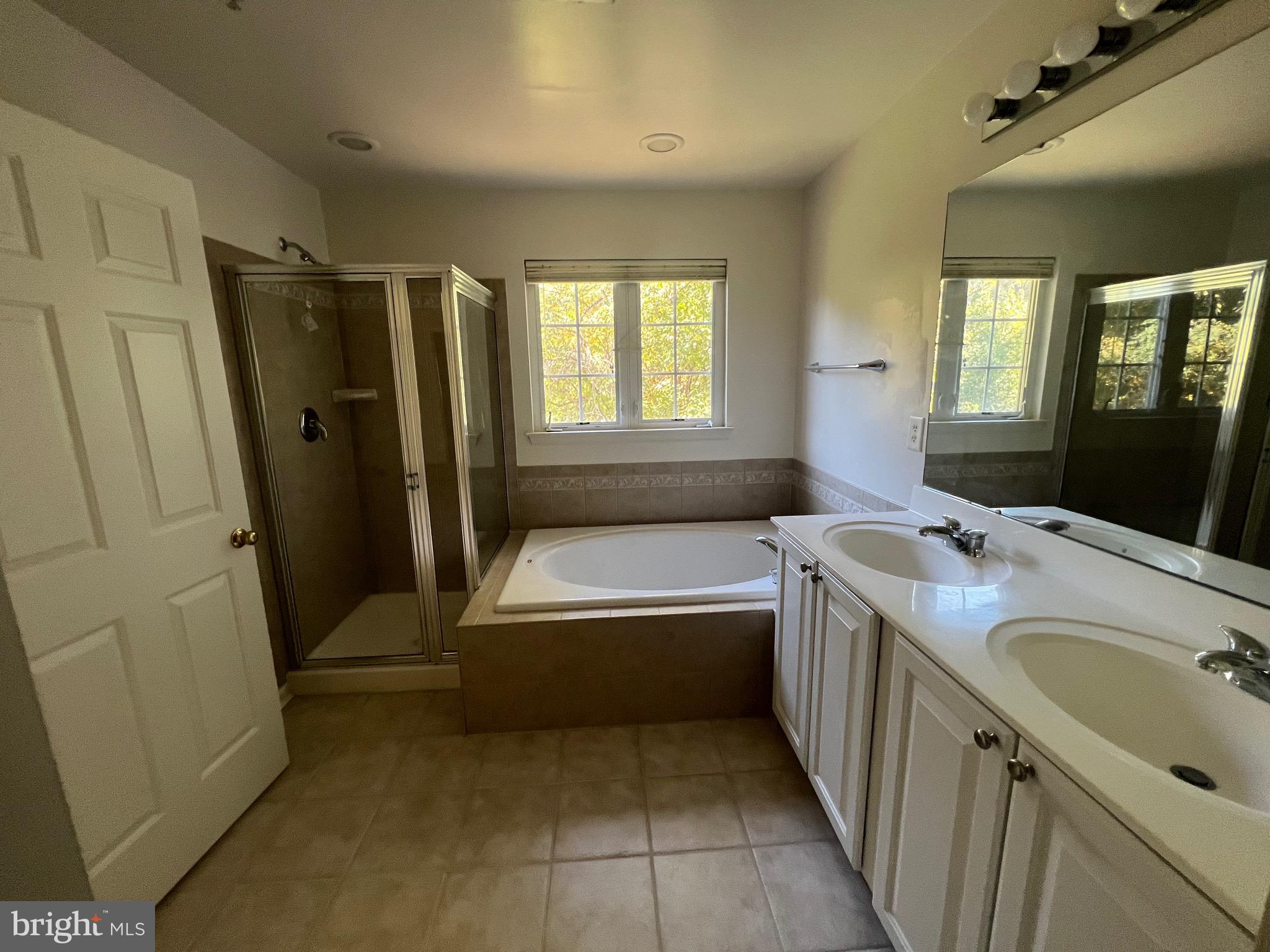 HAVRE DE HILLS - Residential Lease