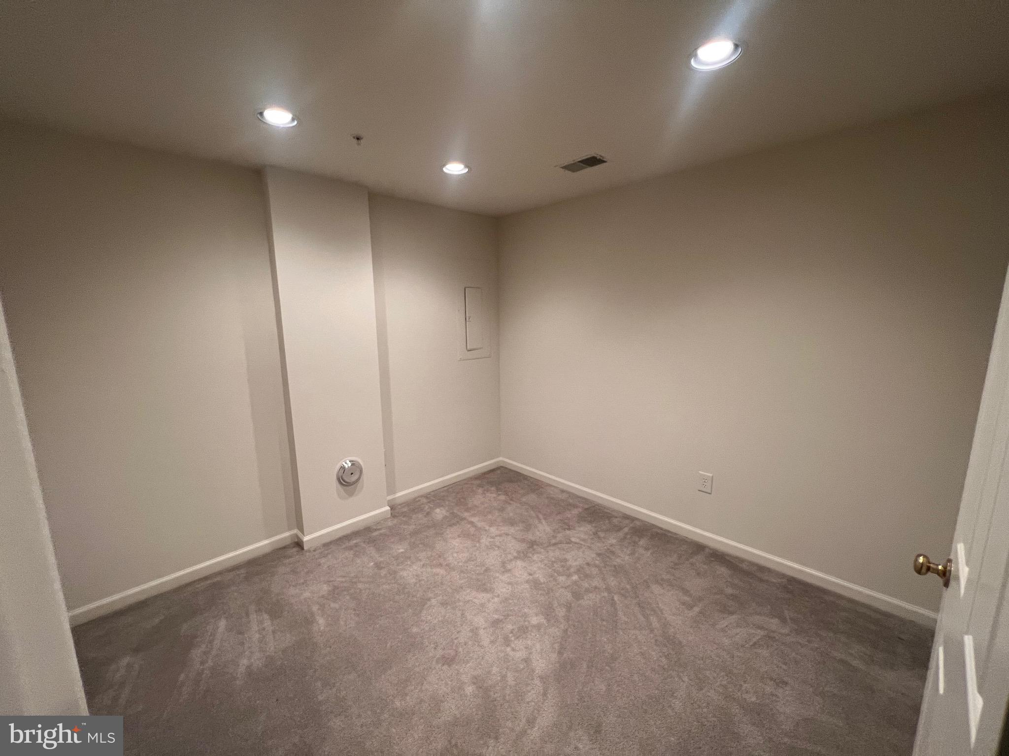 HAVRE DE HILLS - Residential Lease