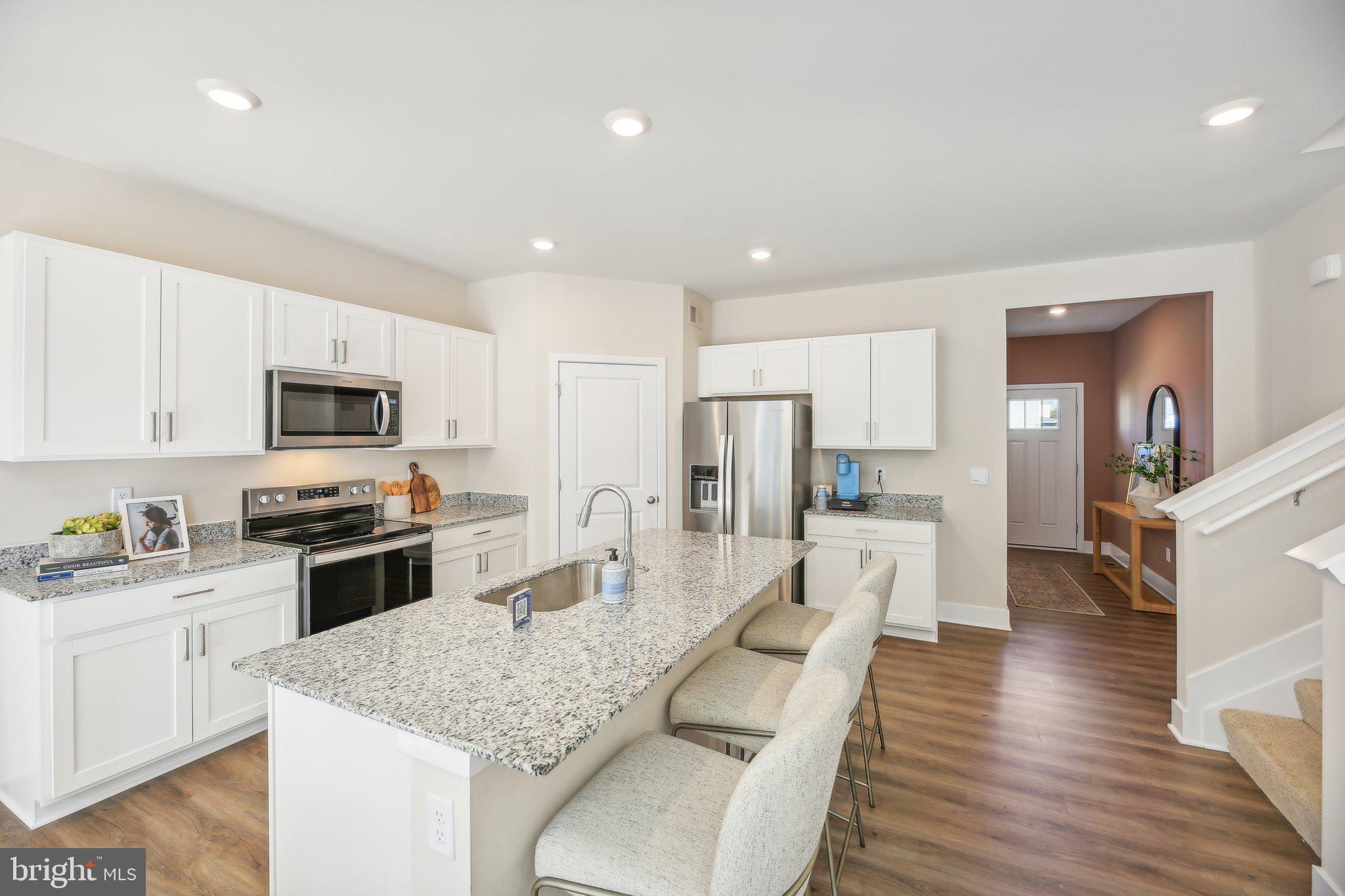 RETREAT AT WINDING CREEK - Residential