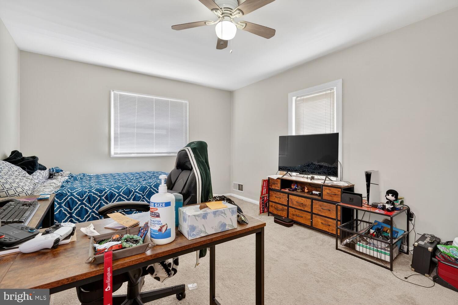 SUNNYSIDE - Residential