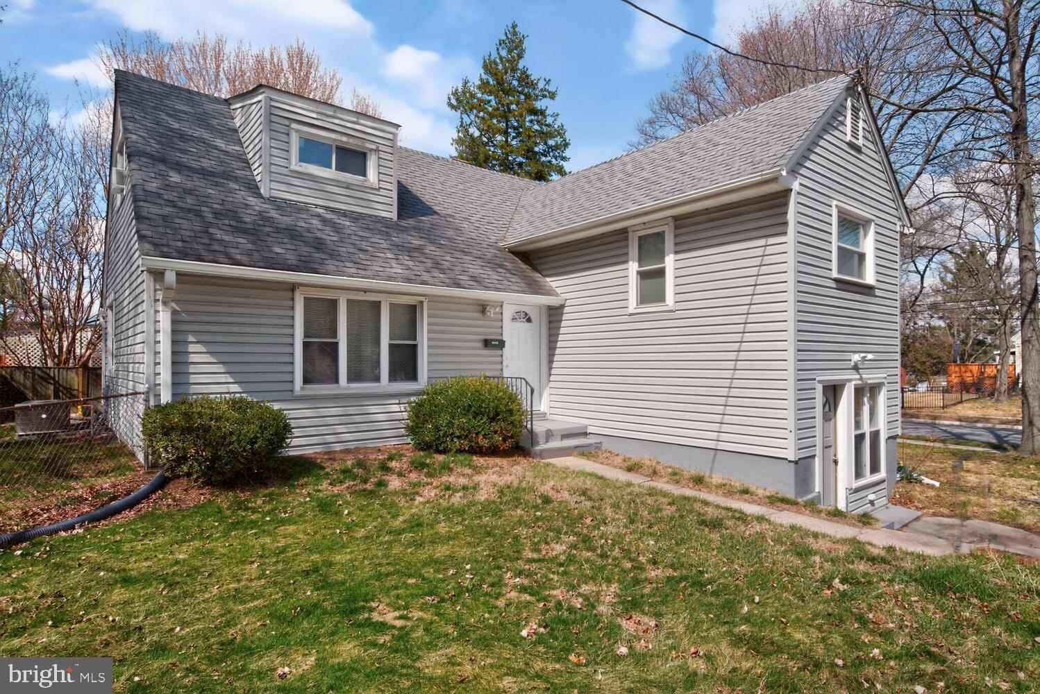 SUNNYSIDE - Residential