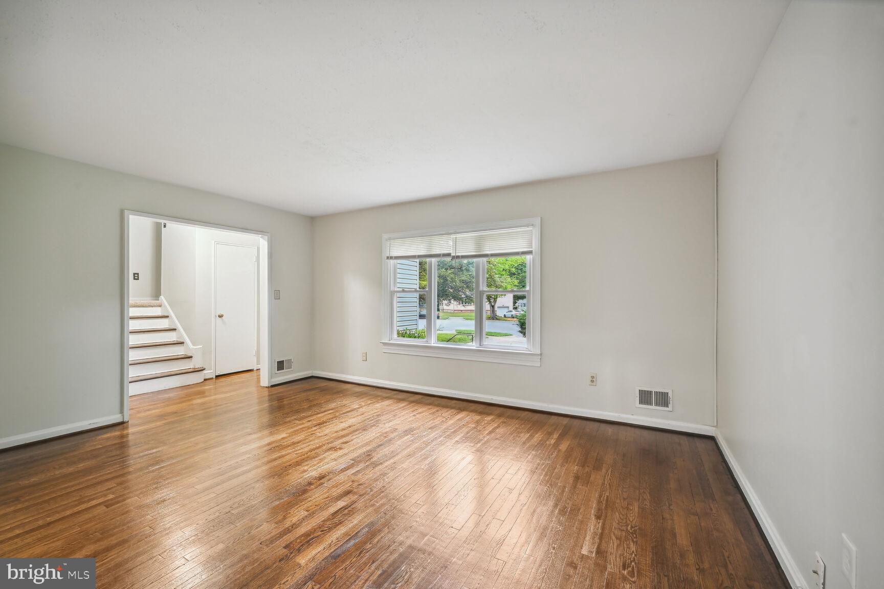 SUNNYSIDE - Residential