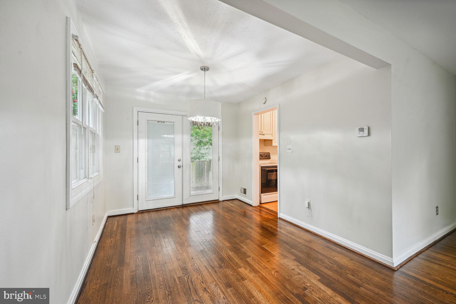 SUNNYSIDE - Residential