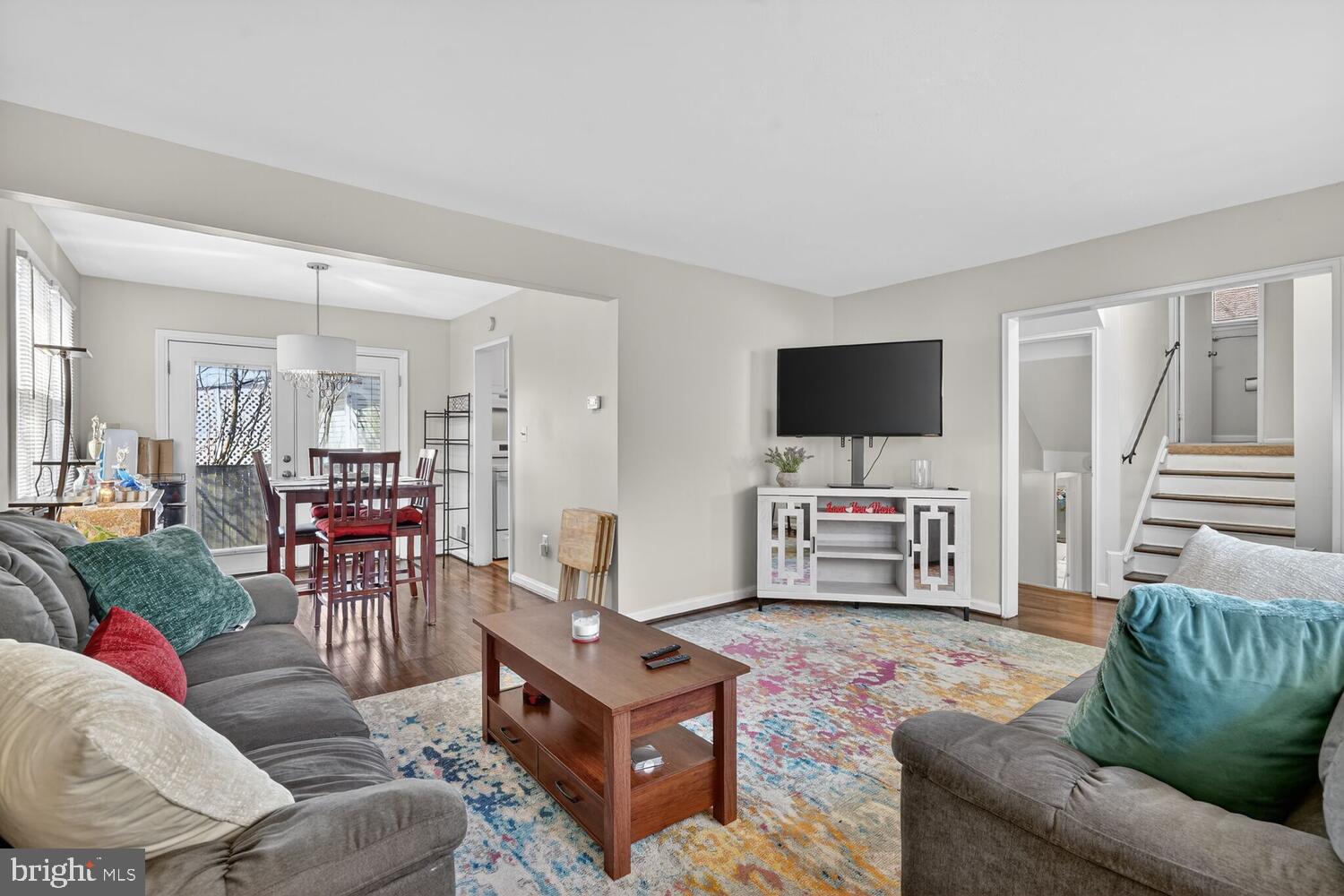 SUNNYSIDE - Residential