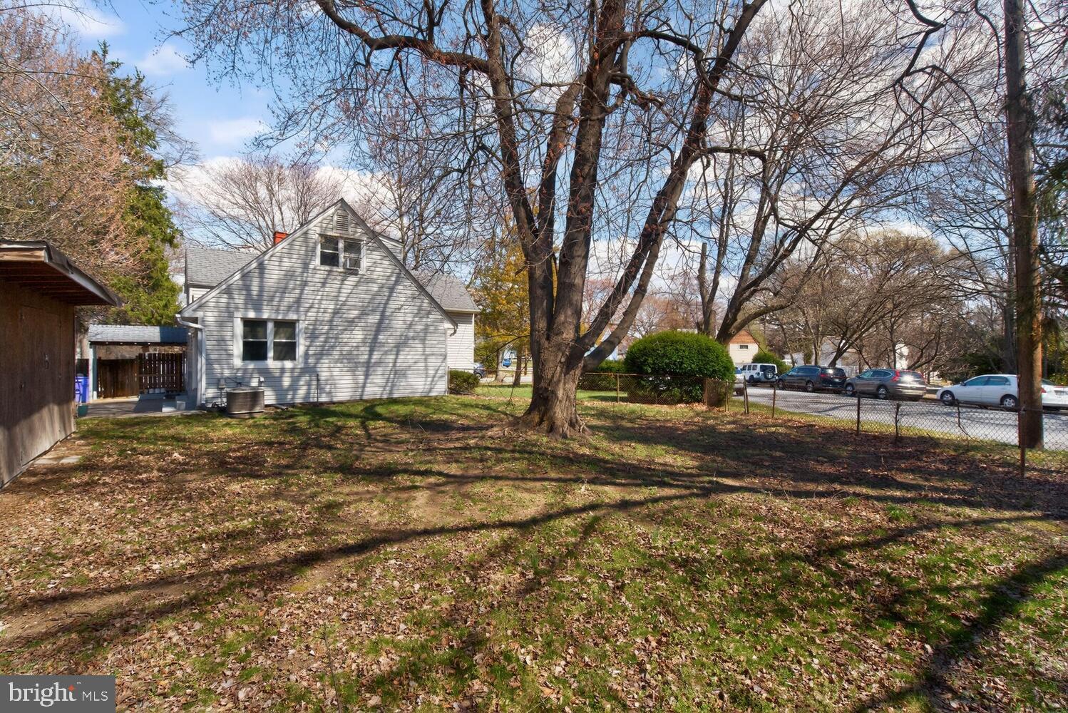 SUNNYSIDE - Residential