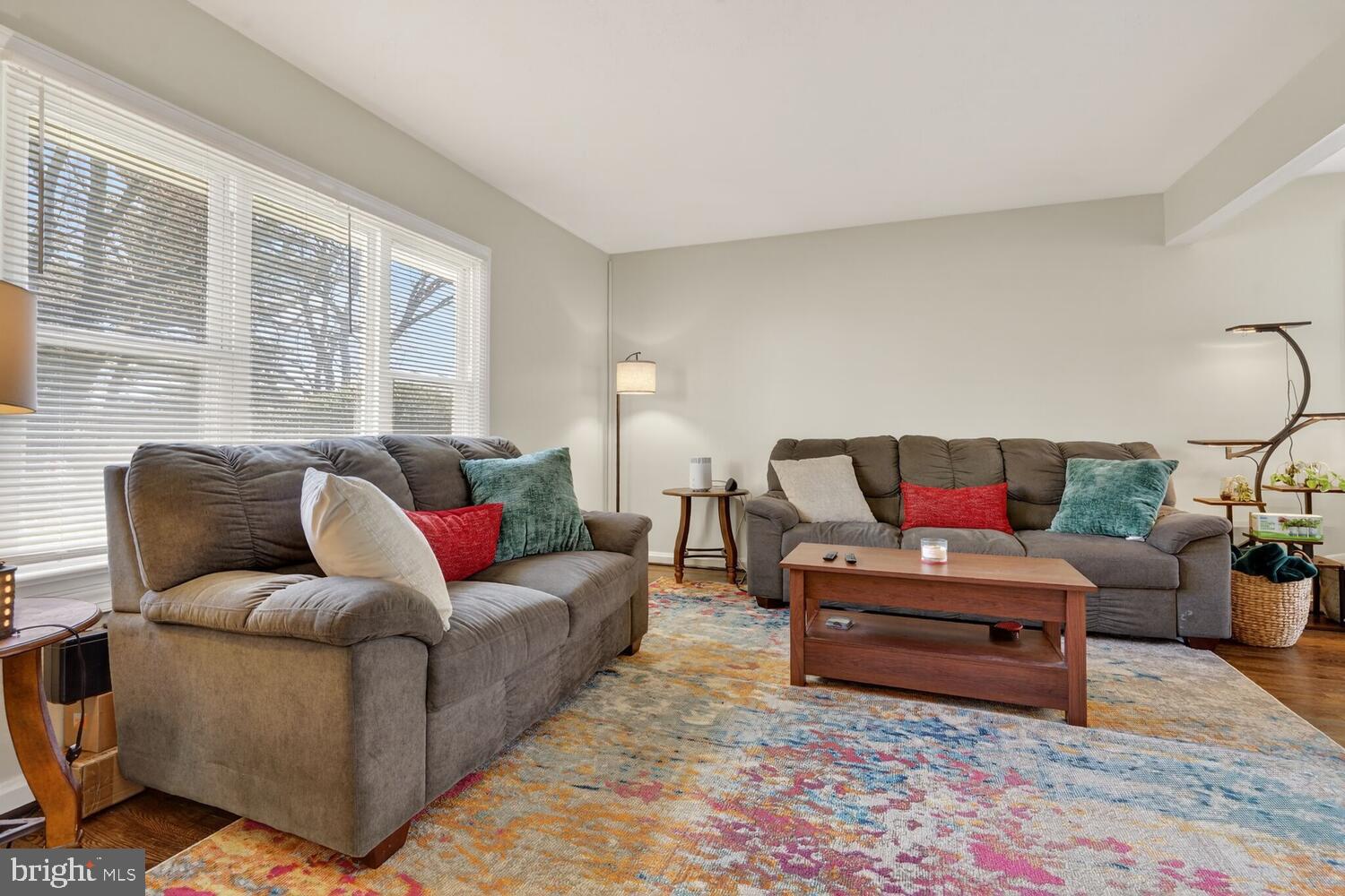 SUNNYSIDE - Residential